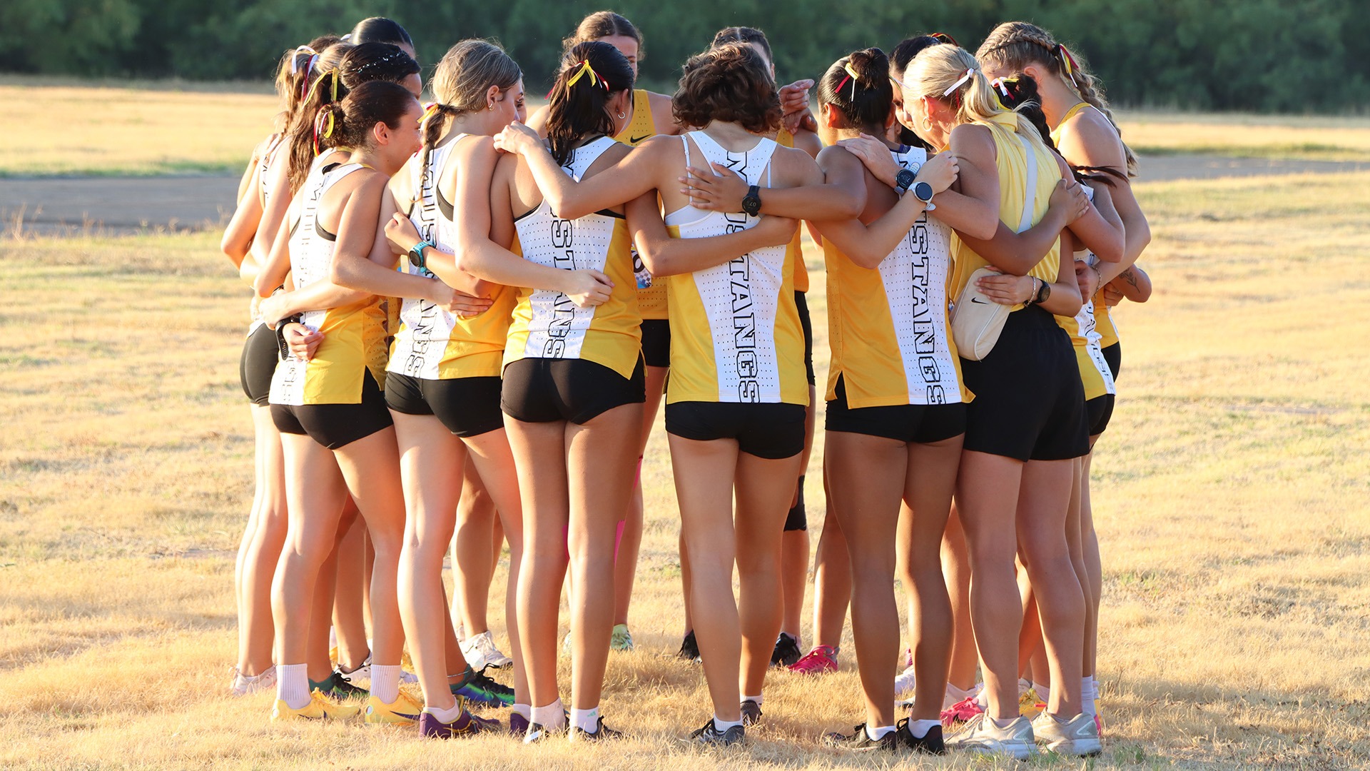 9_17_XC_MSU_Team (1)
