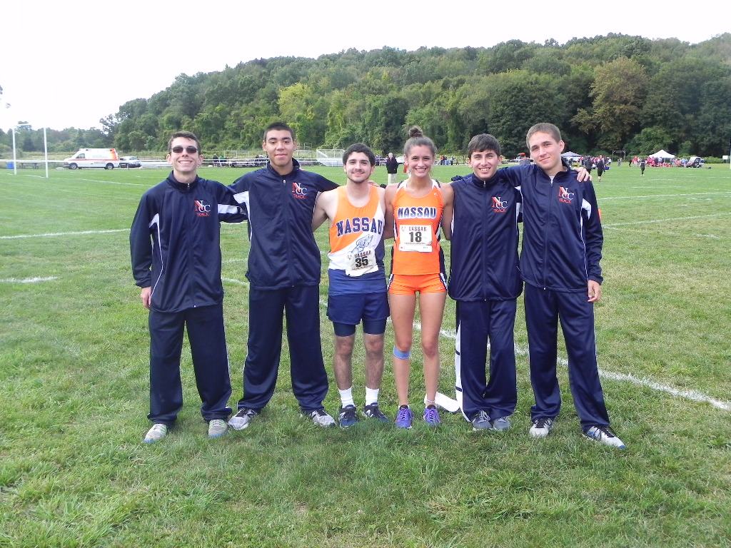 Cross Country Takes on the Vassar Invitational Nassau Community