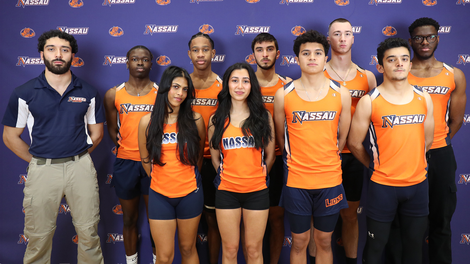 2024 Indoor Tack Team Photo