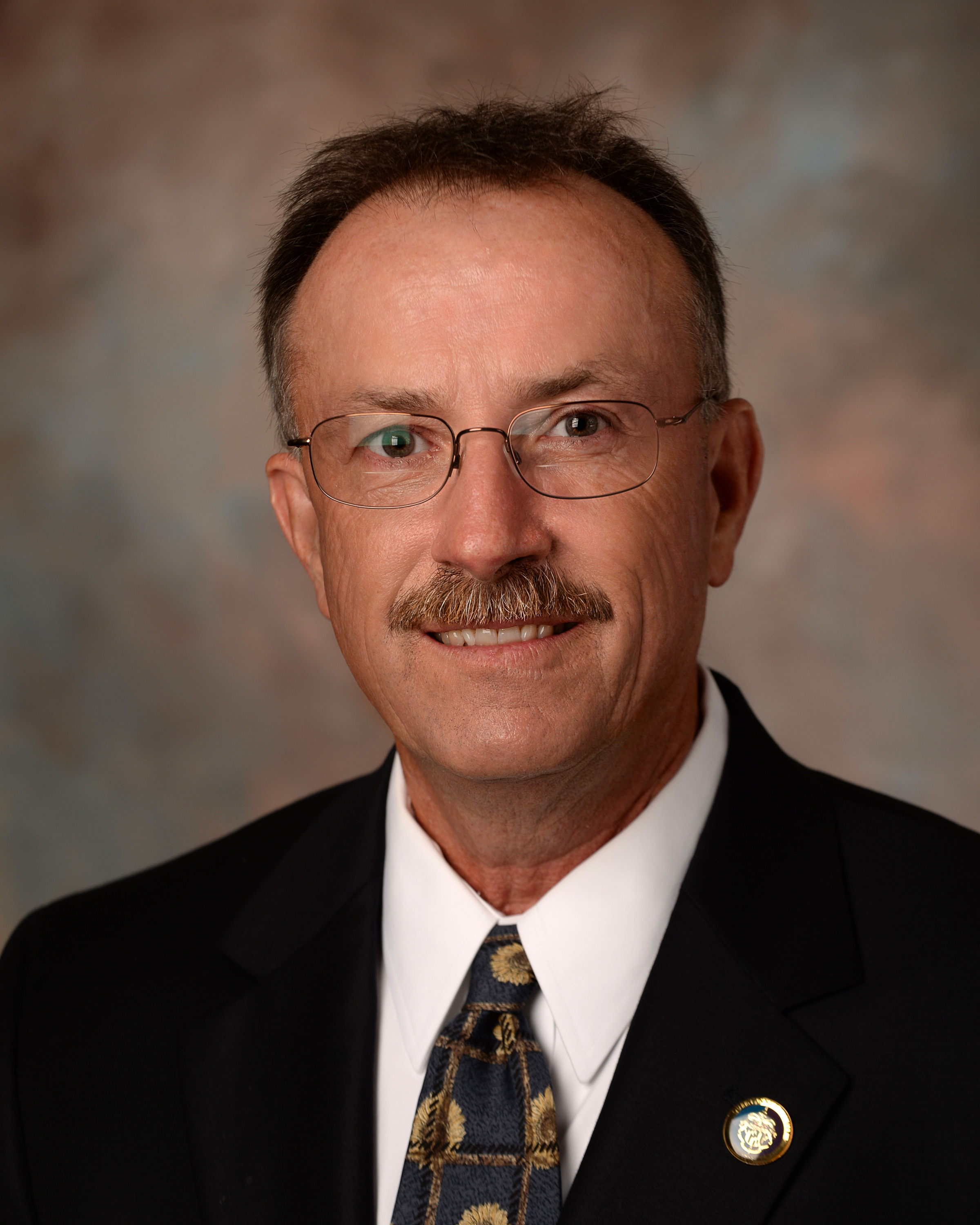 Assistant Coach Lou MacKenzie