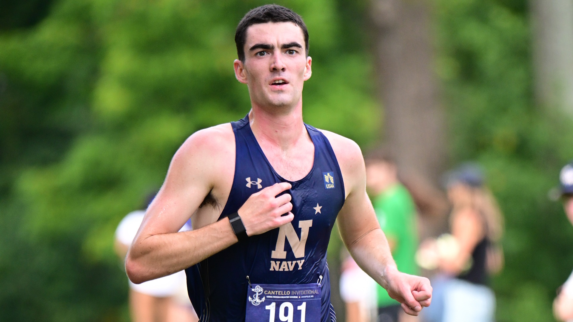 Patrick Gandini running at the 2026 Cantello Invitational