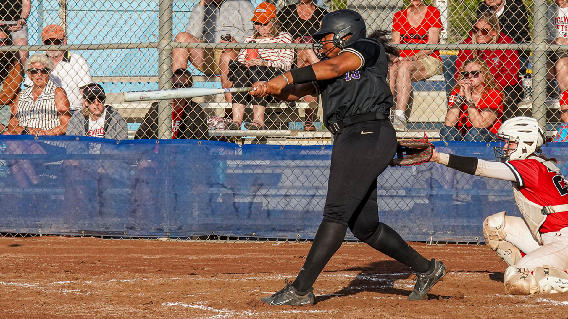 Kaijah Alexander swinging vs Alverno 