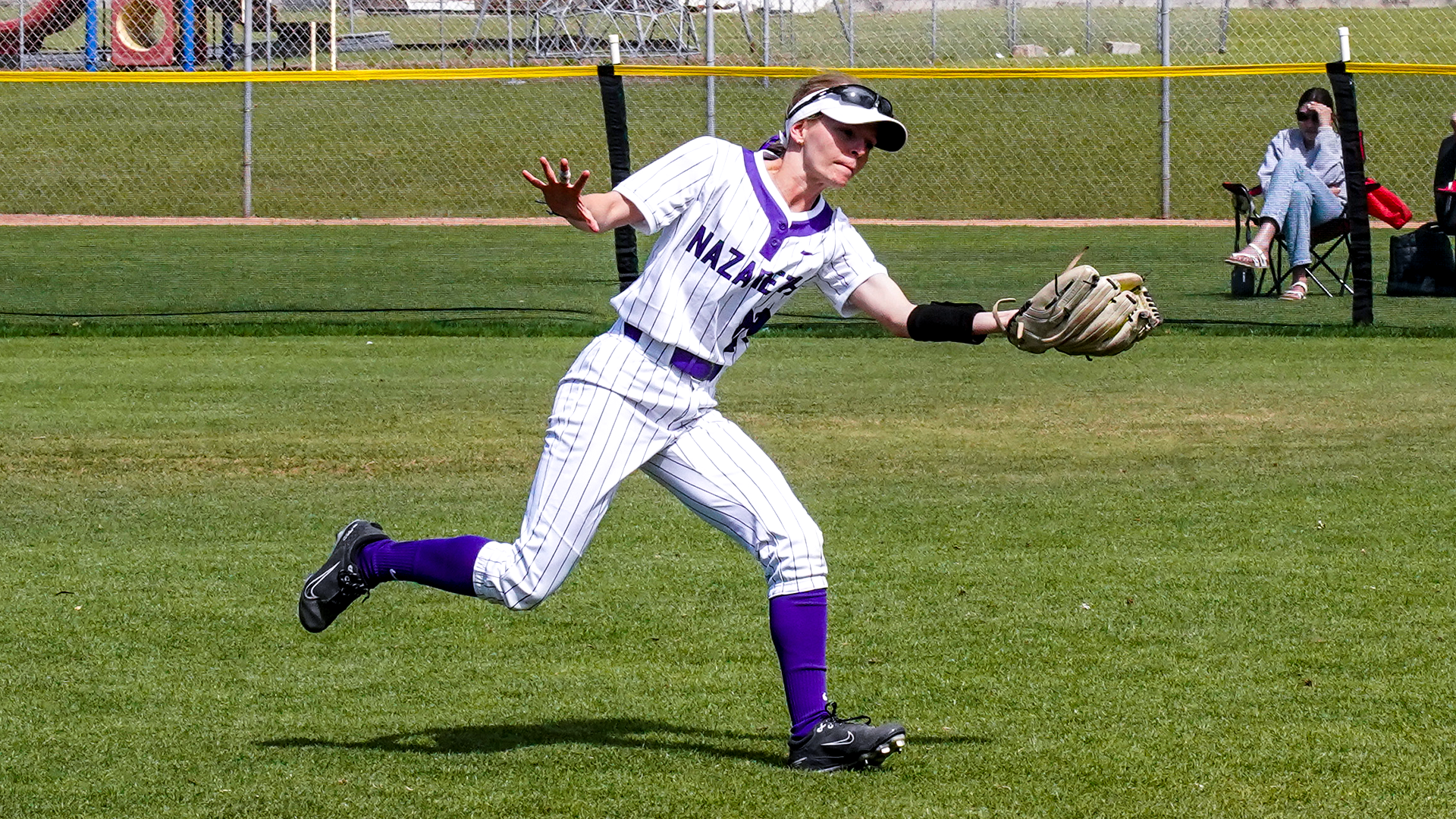 Lexi Brown catching line drive vs Rowan