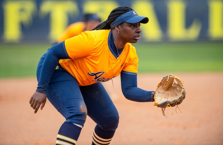 07843_Trinity Glover