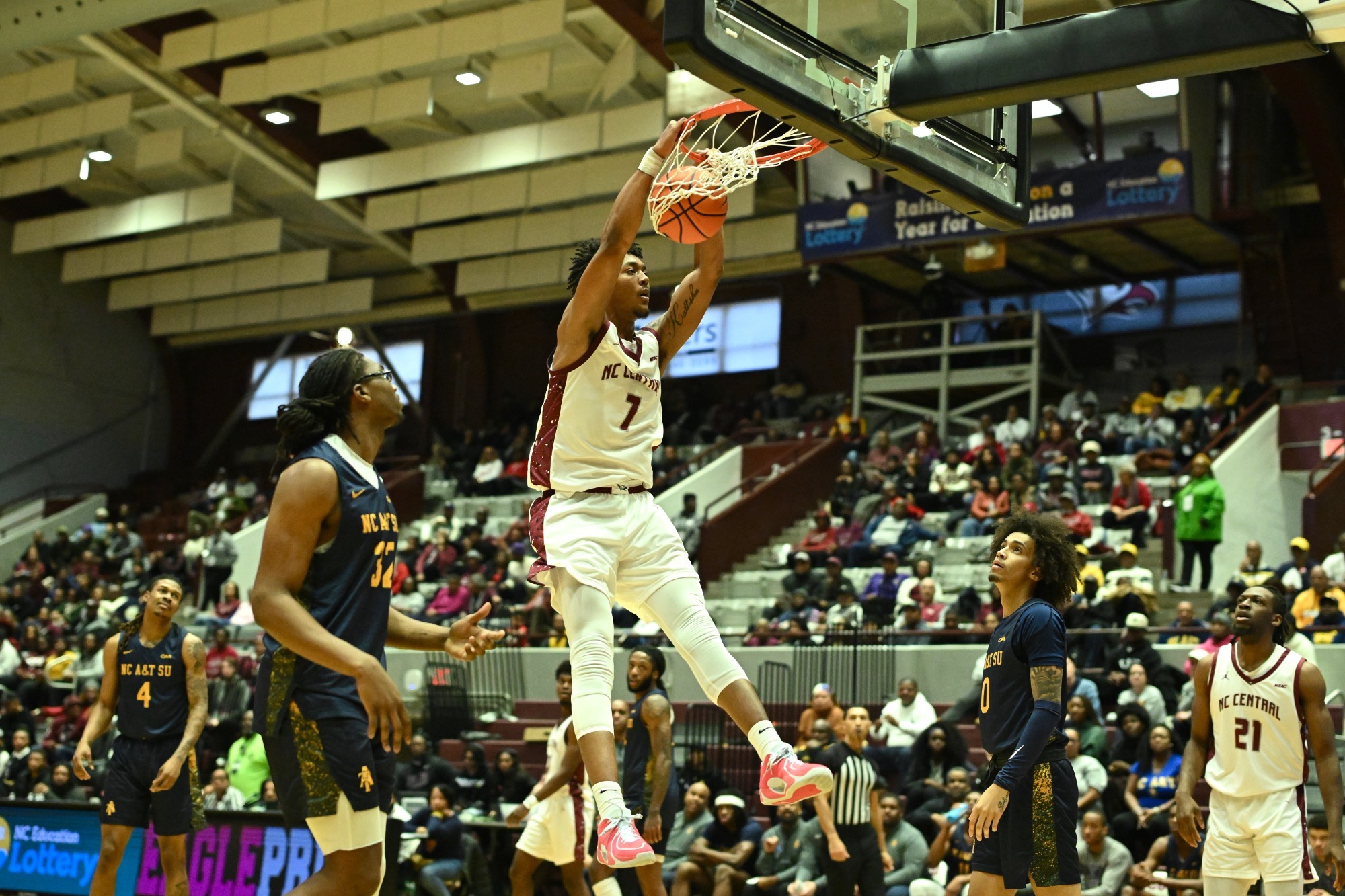 Khouri Carvey 2025-26 dunk