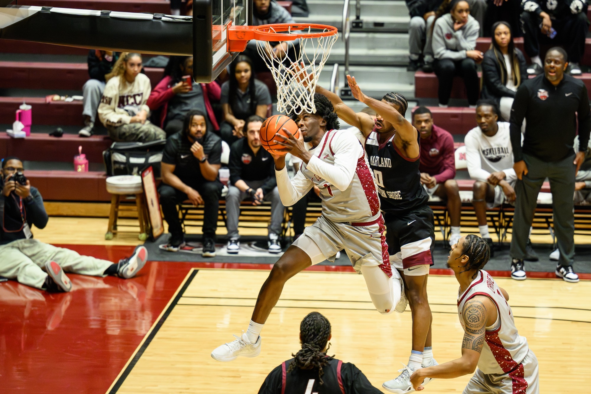 Kyric Davis - in air