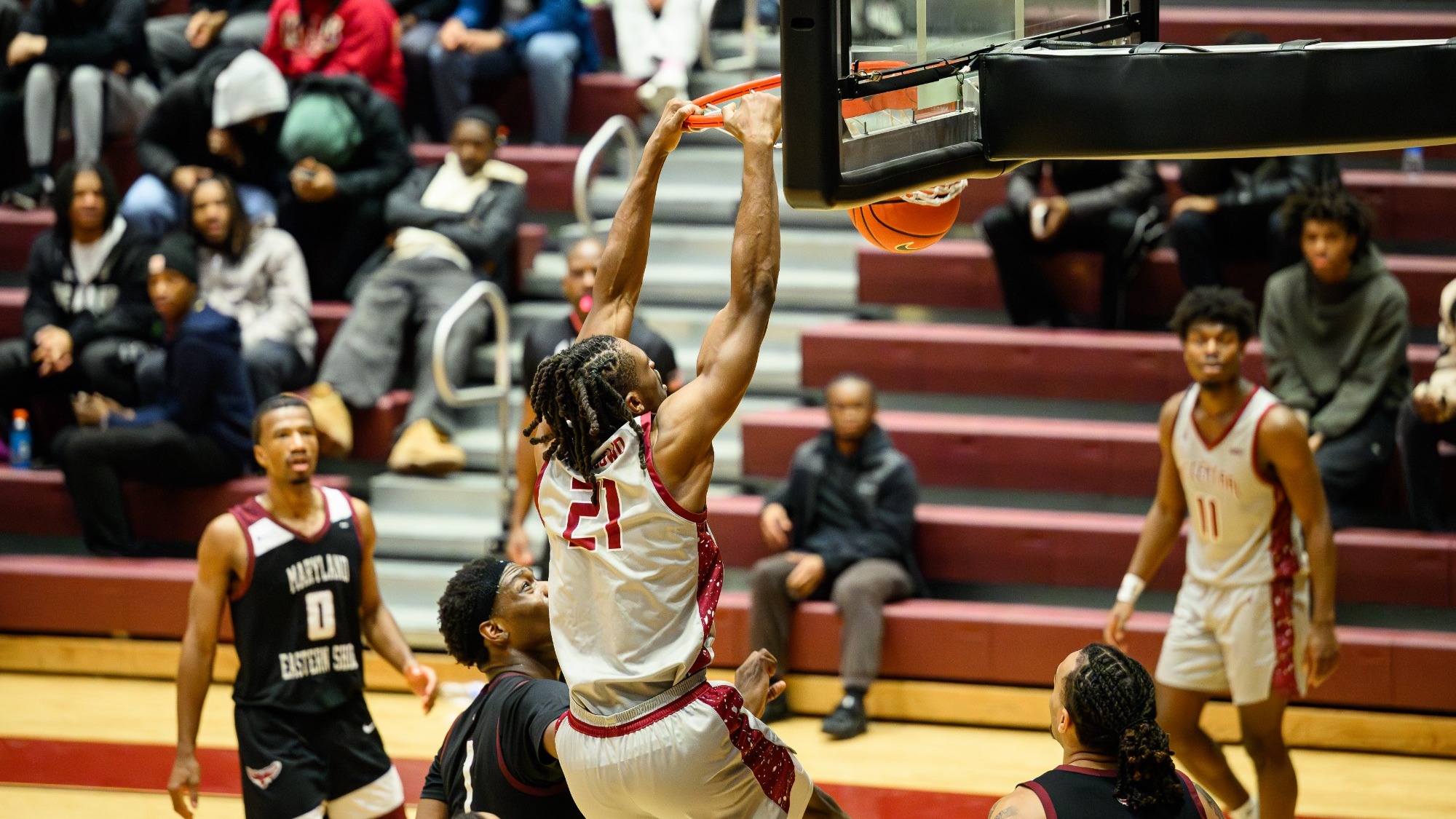 Kelechi Okworogwo dunk