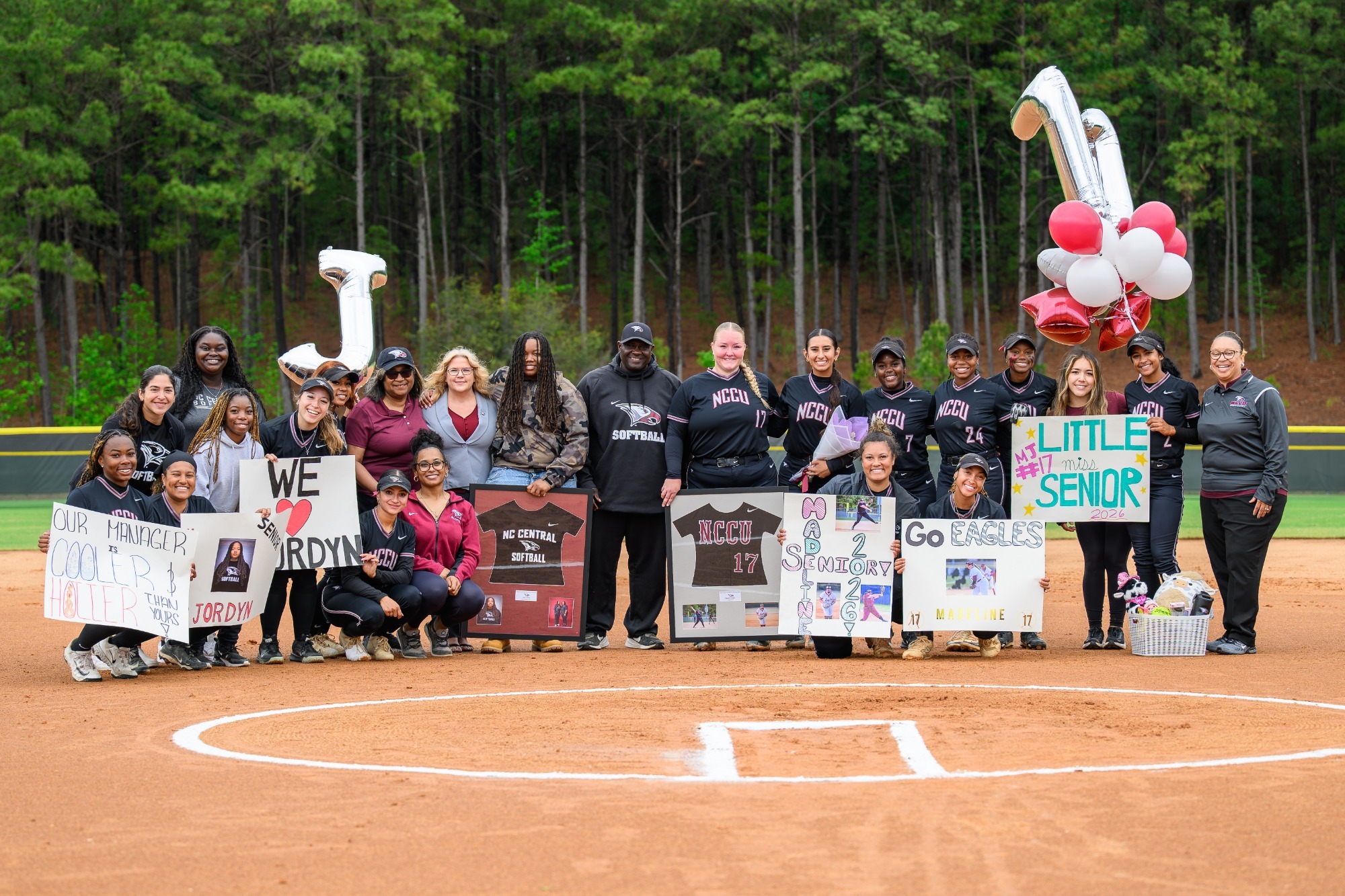 Softball Senior Day 2026