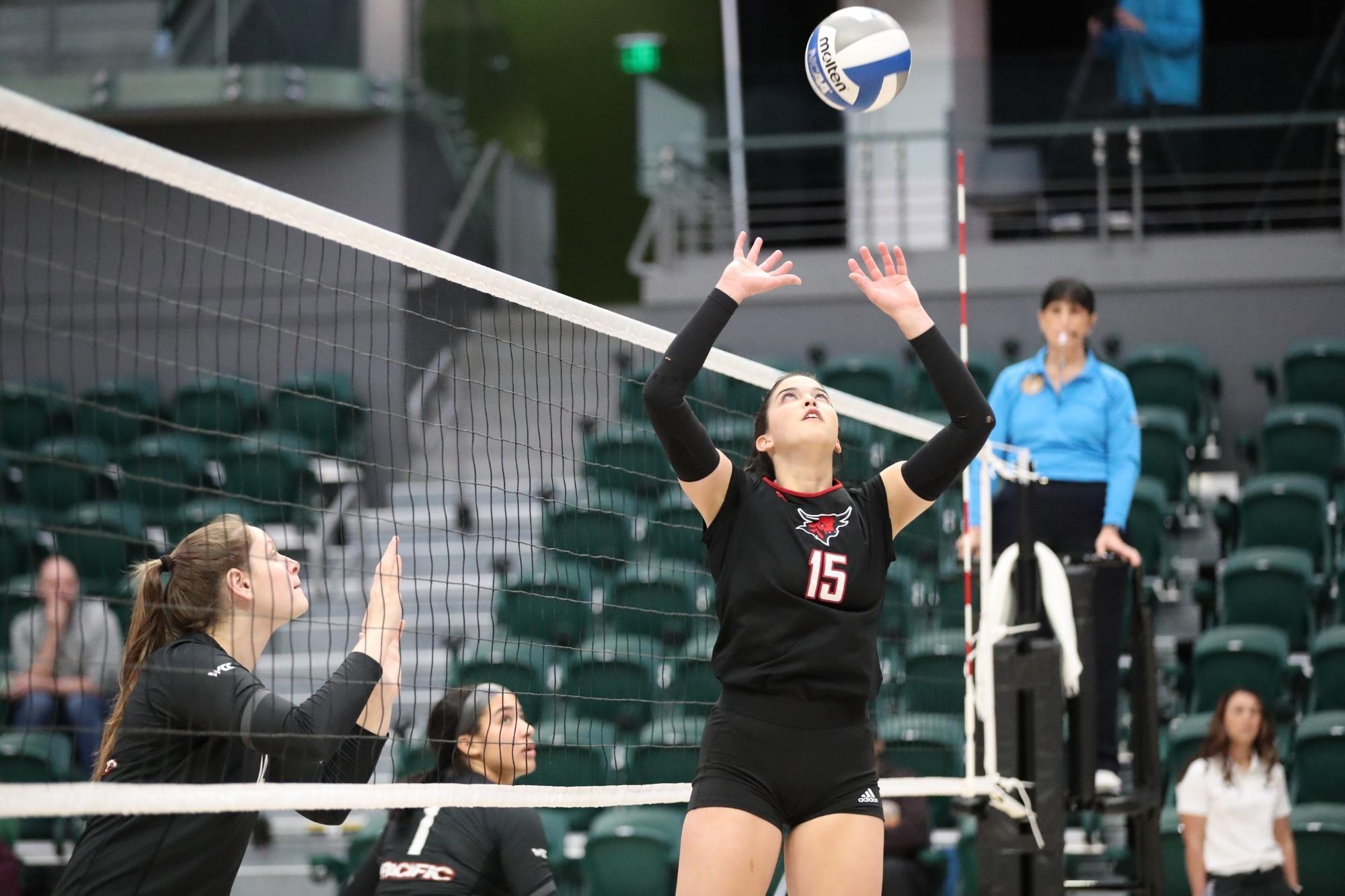 Sami Clarkson Volleyball University of Nebraska Omaha Athletics