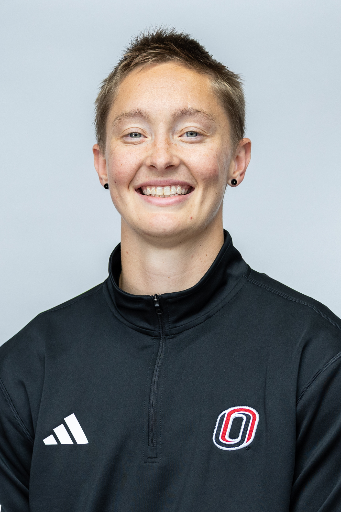 Dani Holt Headshot 2025-26