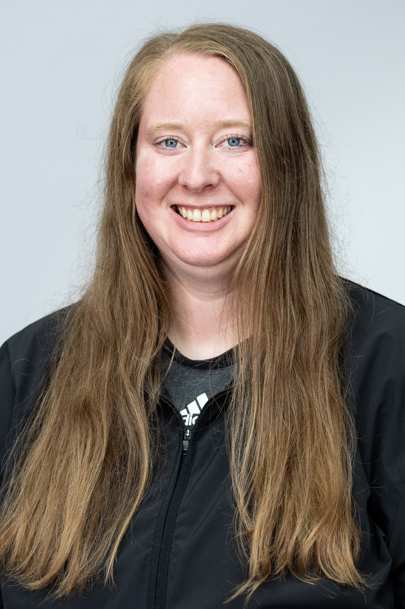 Abby Gunnink Headshot 2025-26