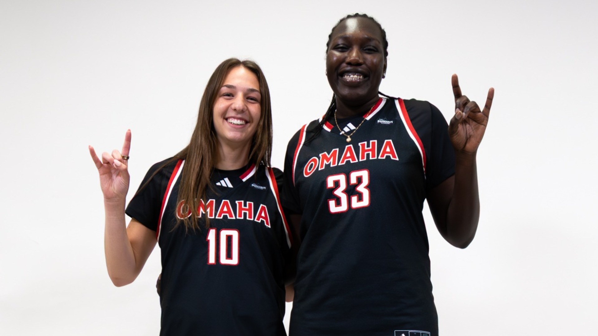 Mya Skoff | Nyalauk Dak