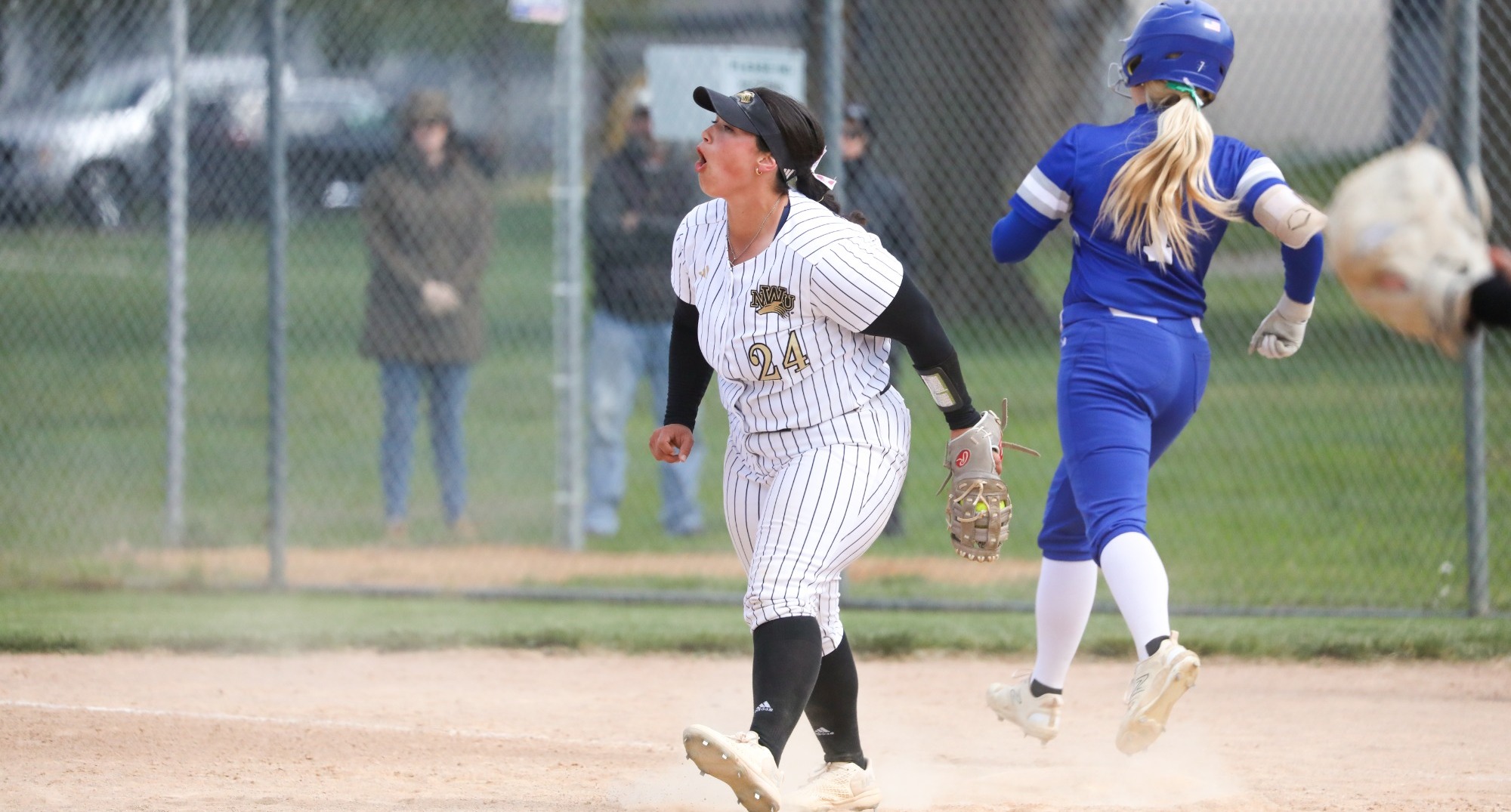 Softball Wraps Up Regular Season at Home Against (20) Central ...