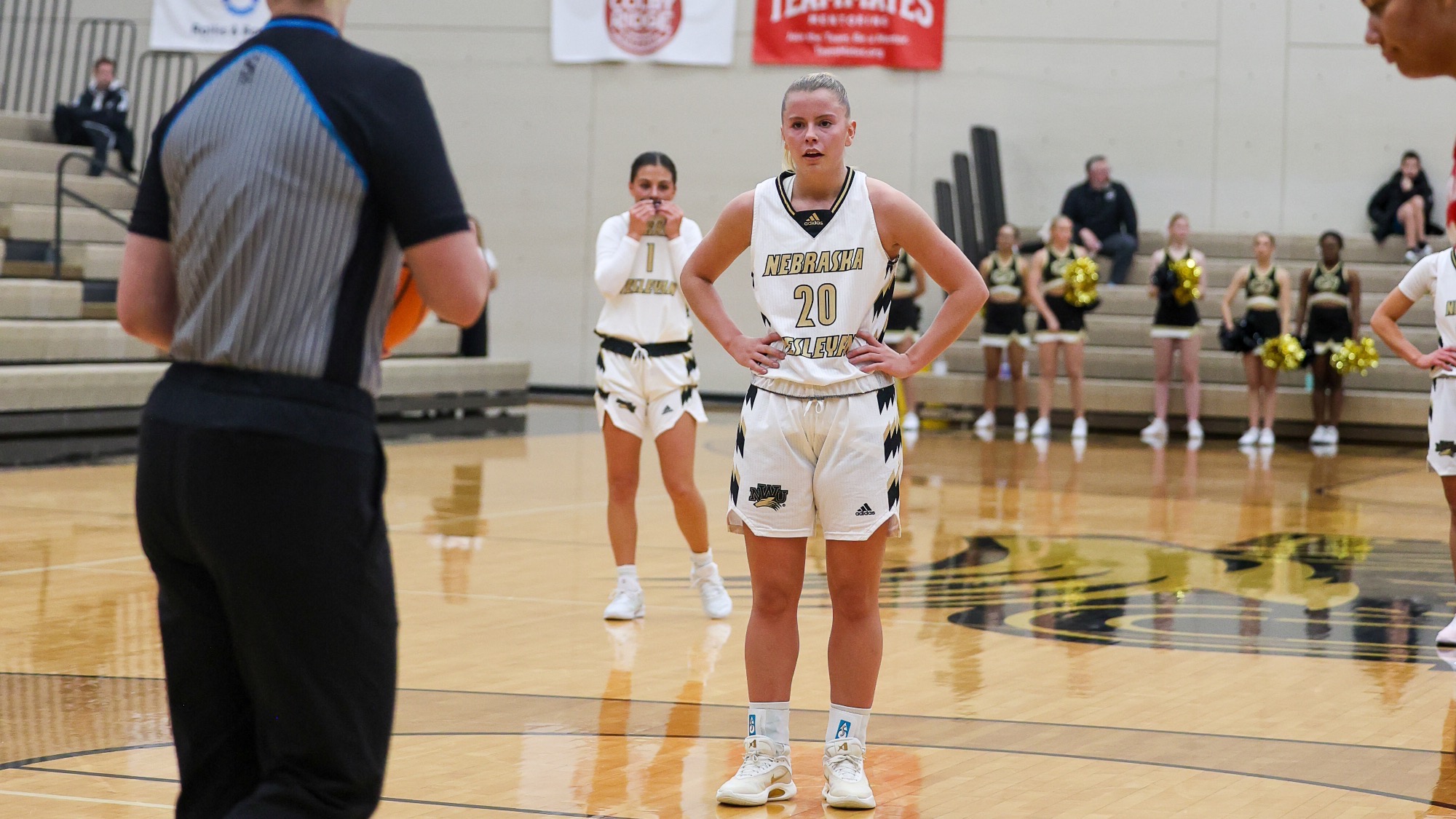 Brynn Sebek waits at the free throw line