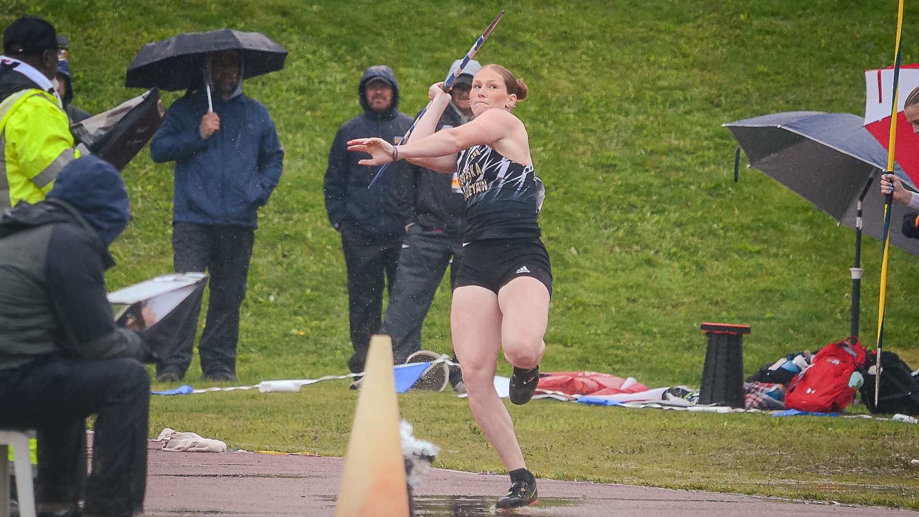 Avery Decker prepares to launch the NCAA Championship winning throws.
