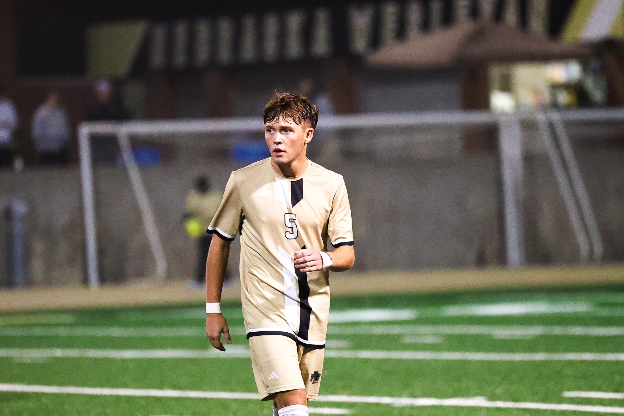 Thomas Pisasale looks down the field