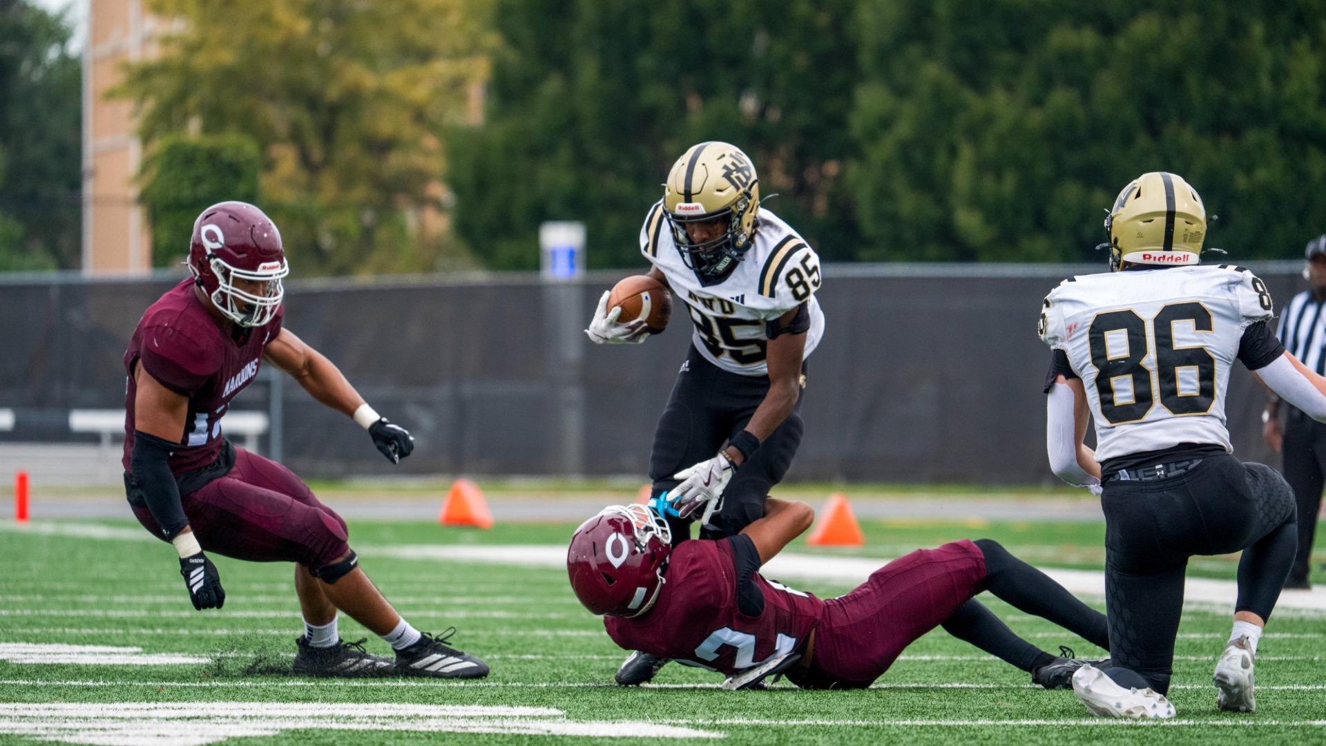 Jalen Pickens breaks a tackle against UChicago