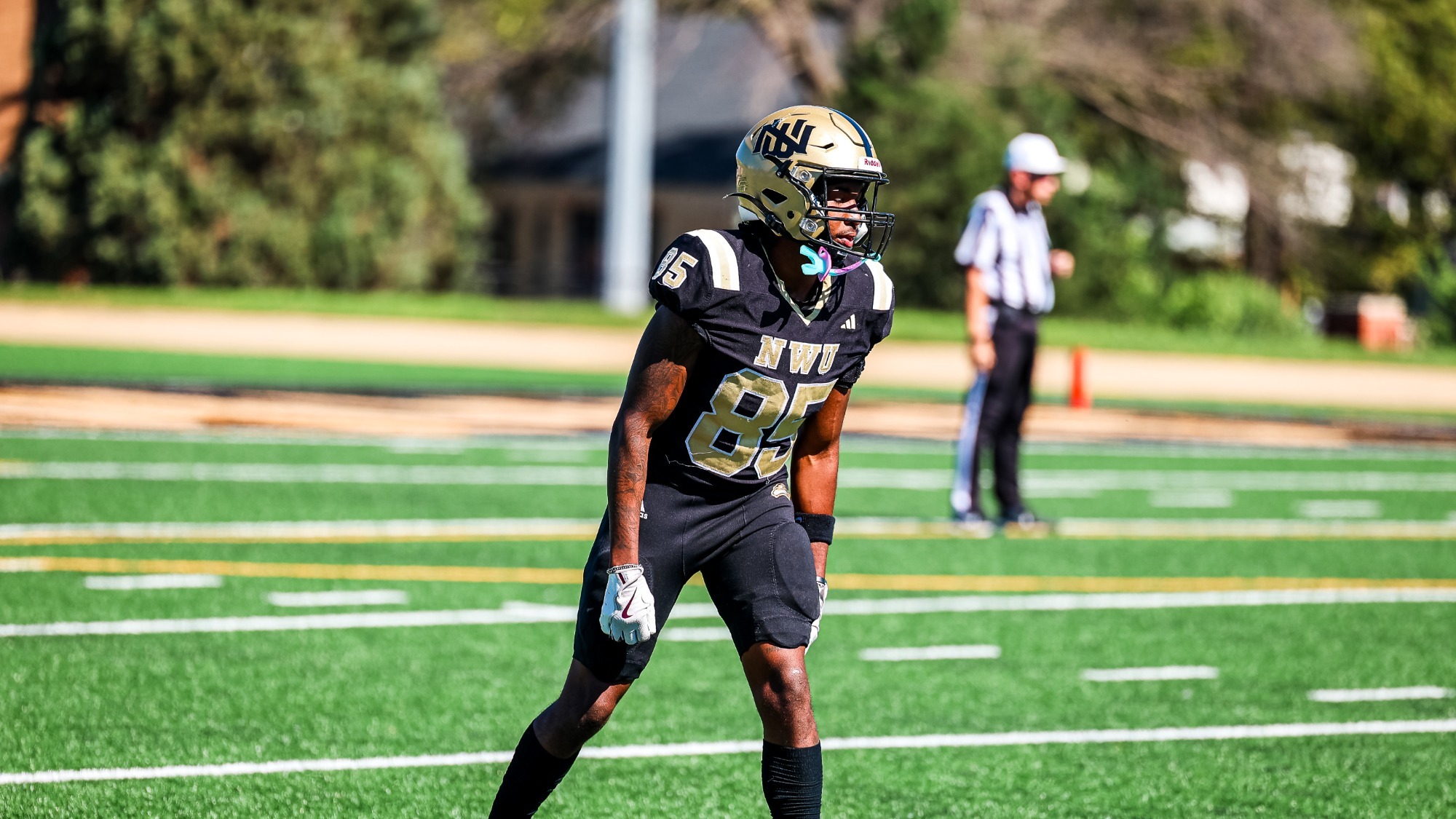 Jalen Pickens lines up at wide receiver