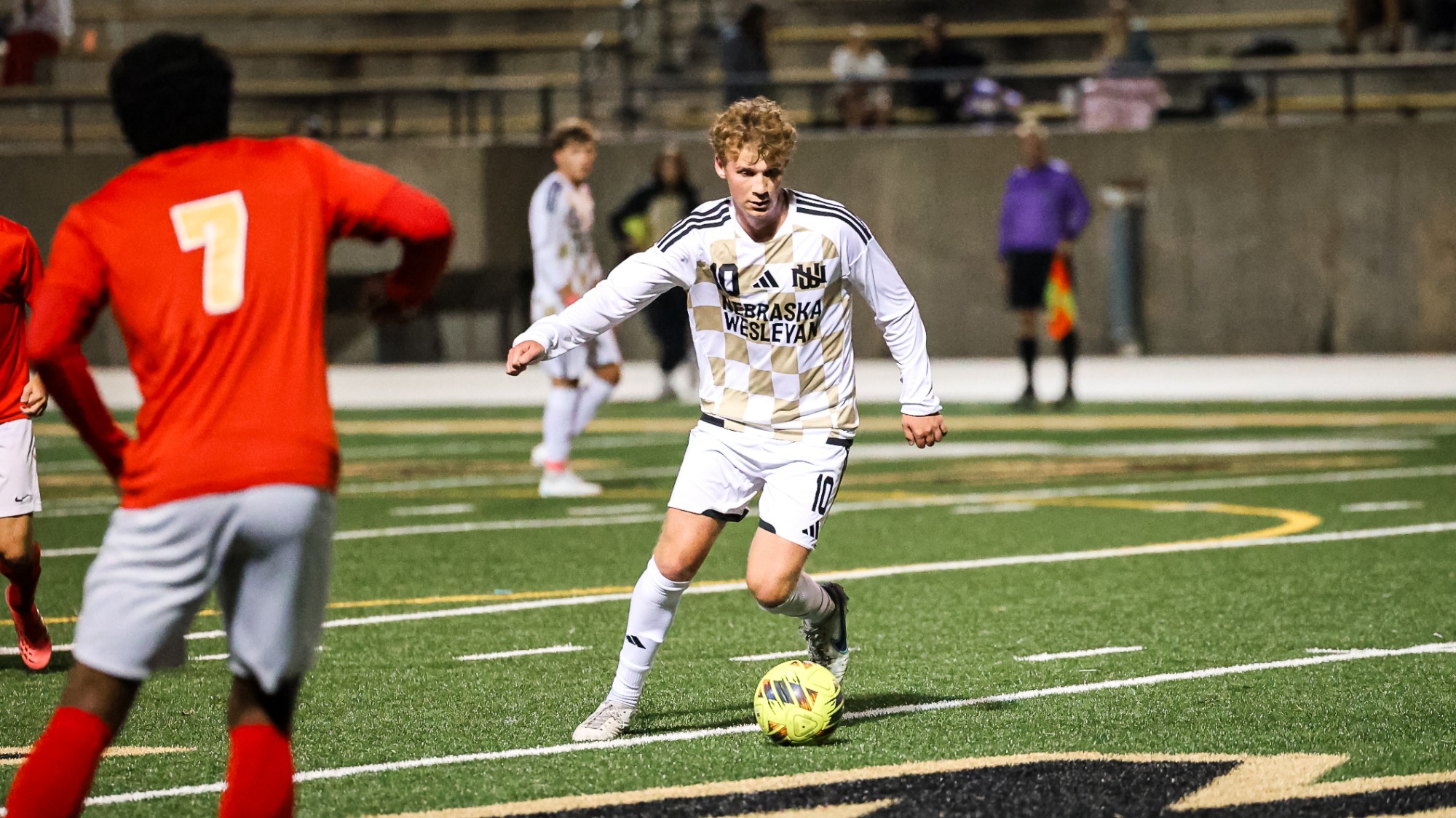 Owen Glogowski dribbles in the midfield