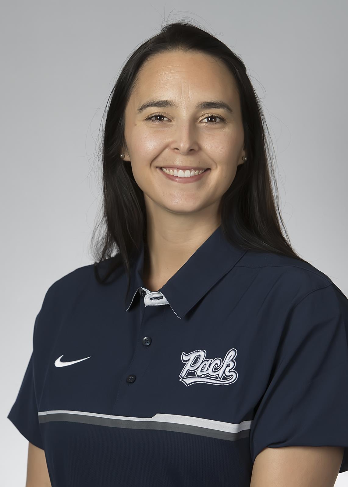2017 Headshot of Julia Bucchere