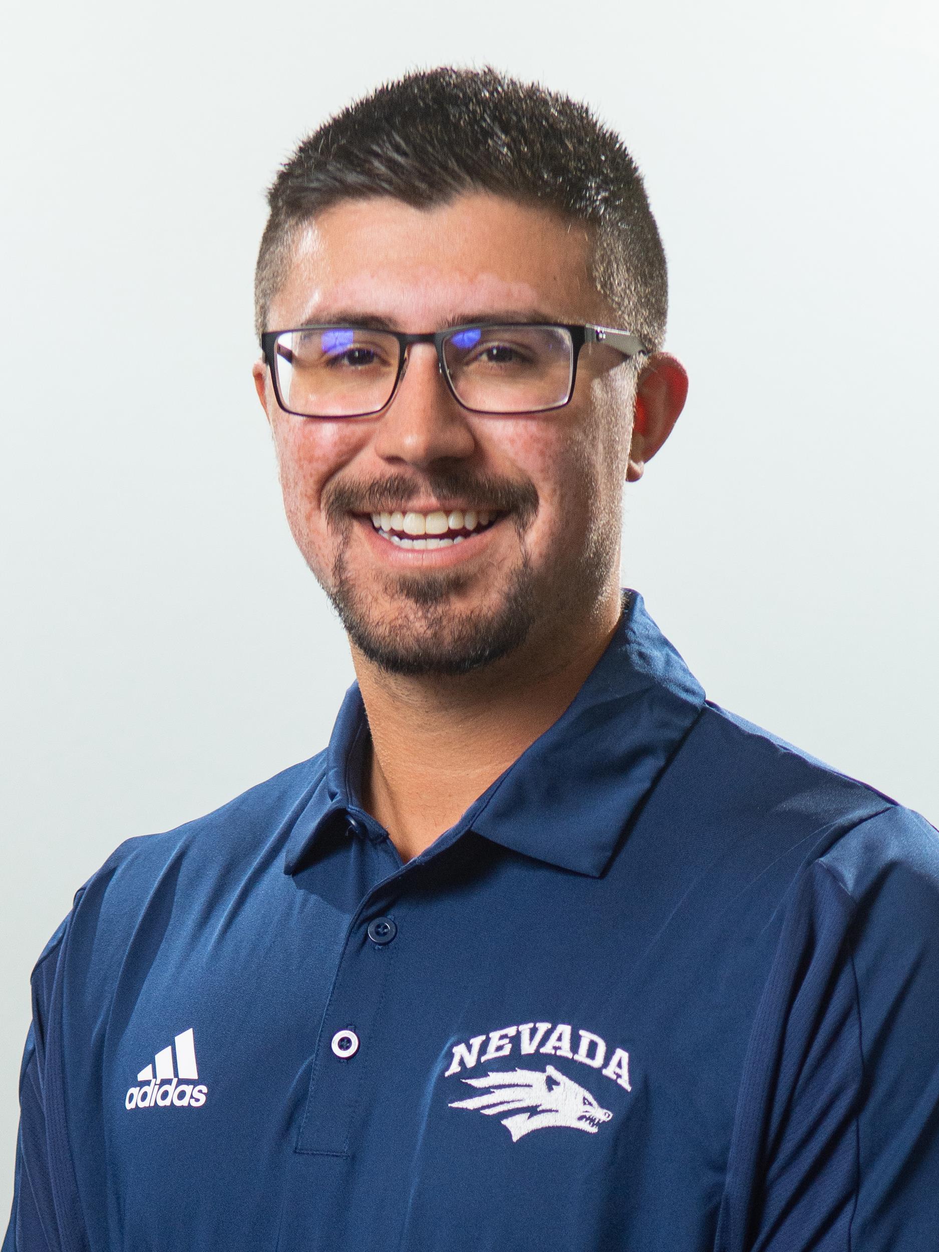 Colton Bosnos 2021-22 headshot