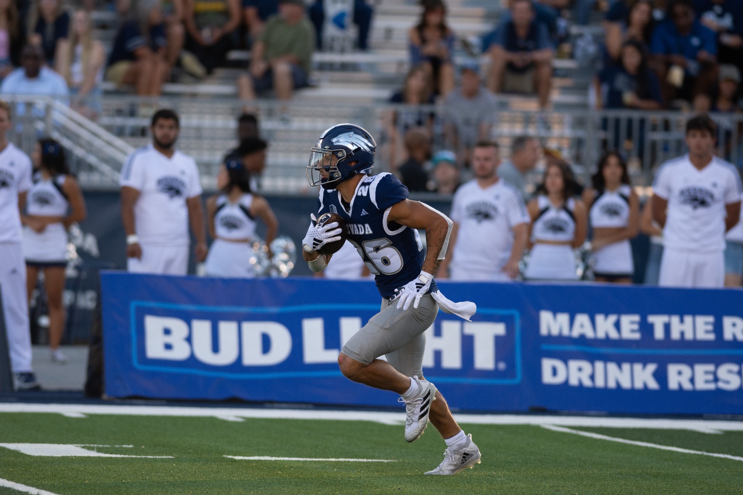 Ashton Hayes Football University of Nevada Athletics