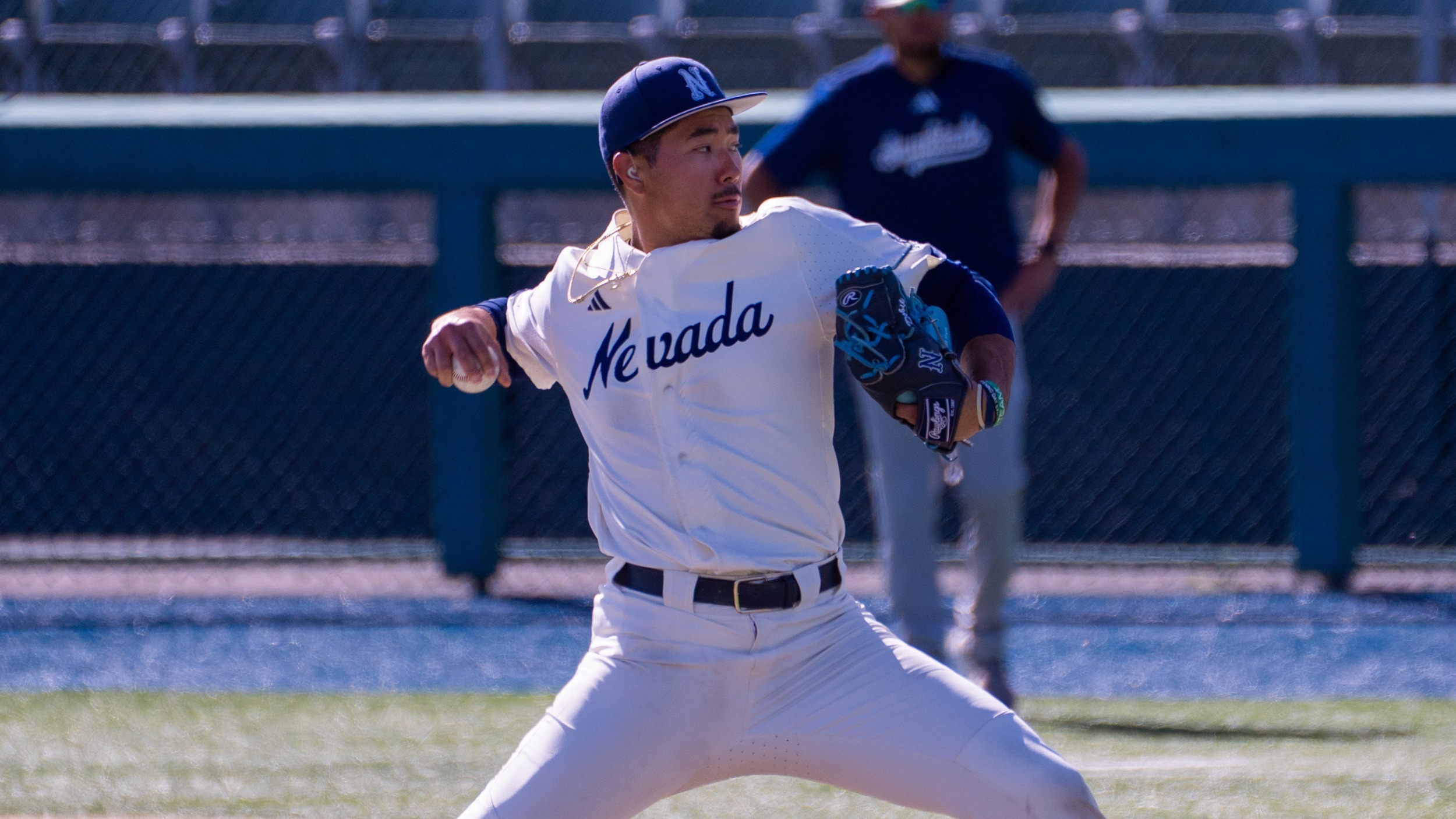 Jayce Dobie about to deliver a pitch