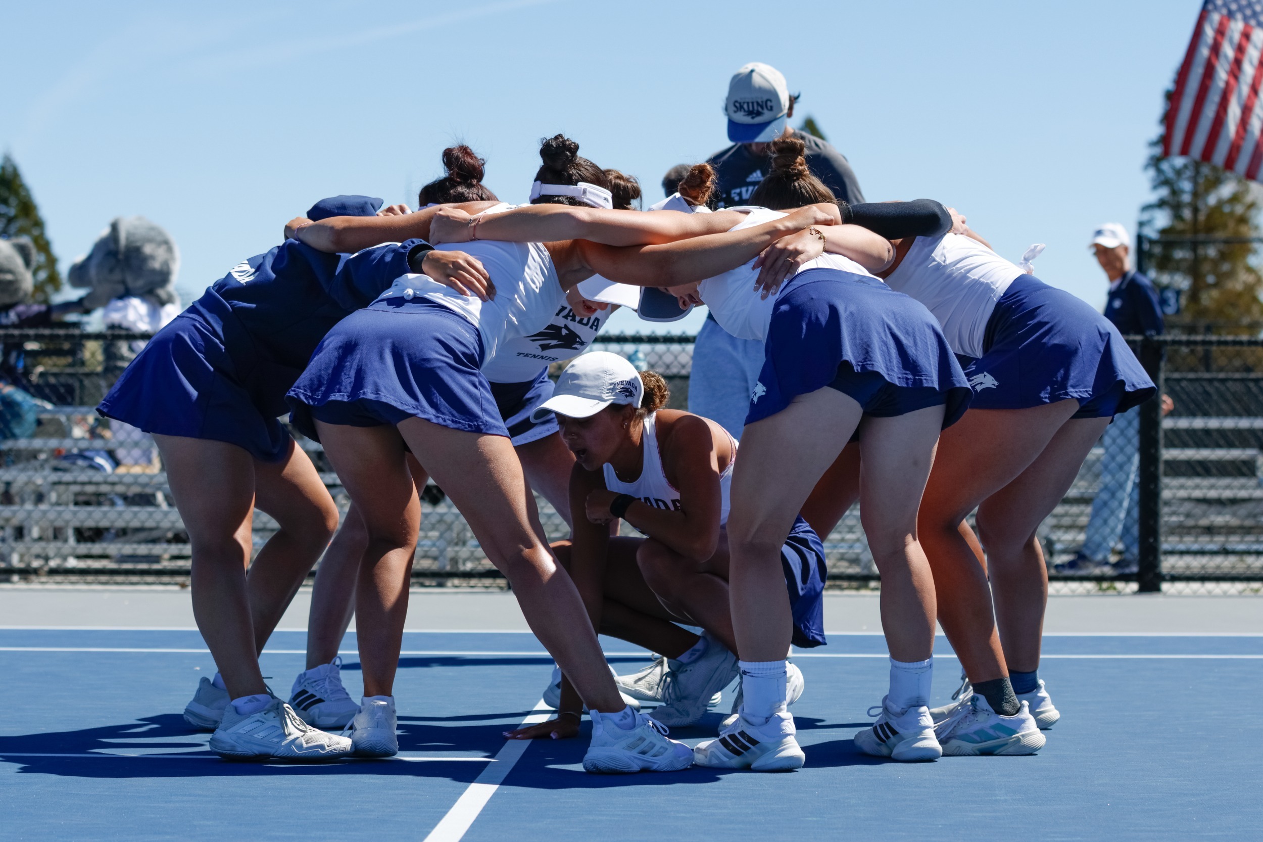 wten team huddle