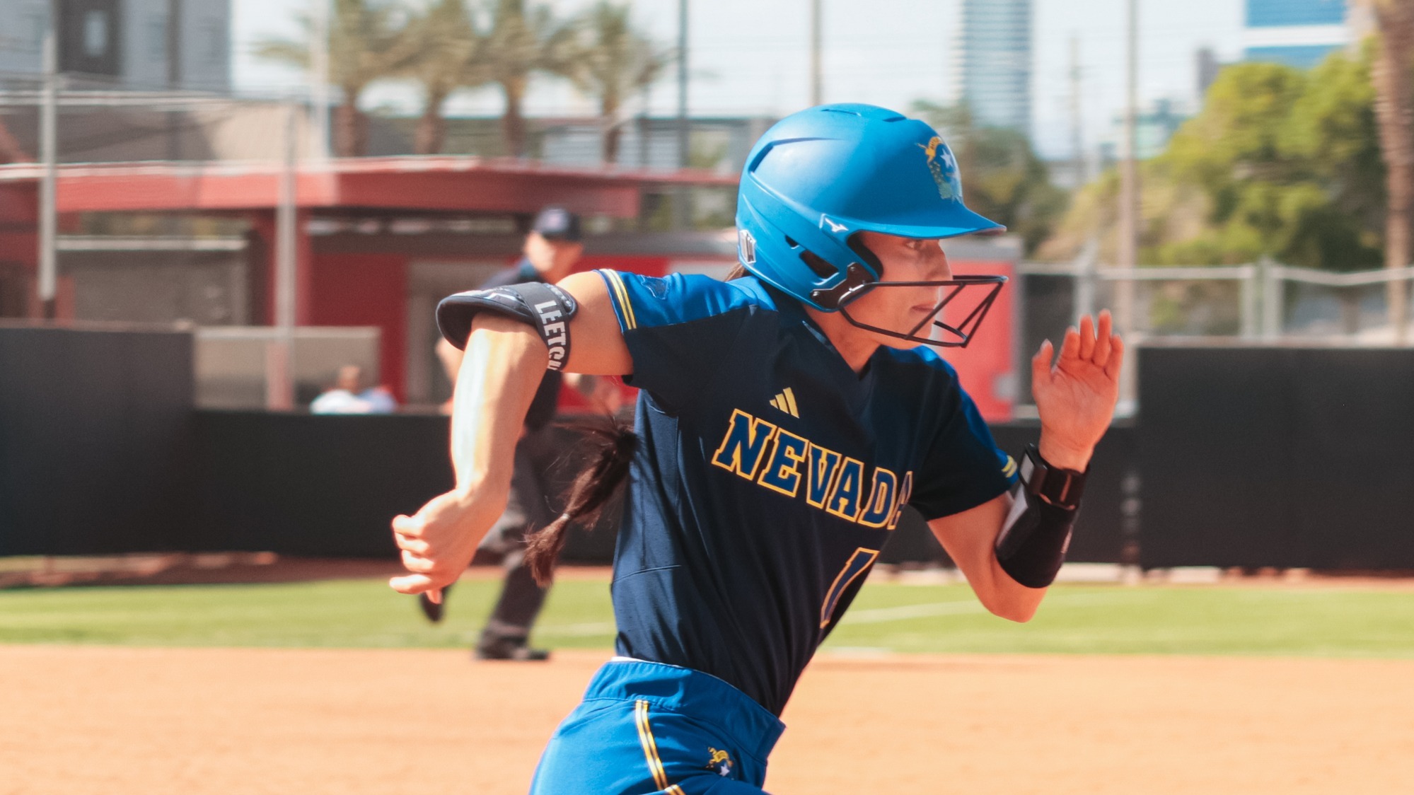 SB vs SDSU Leetch running to first 