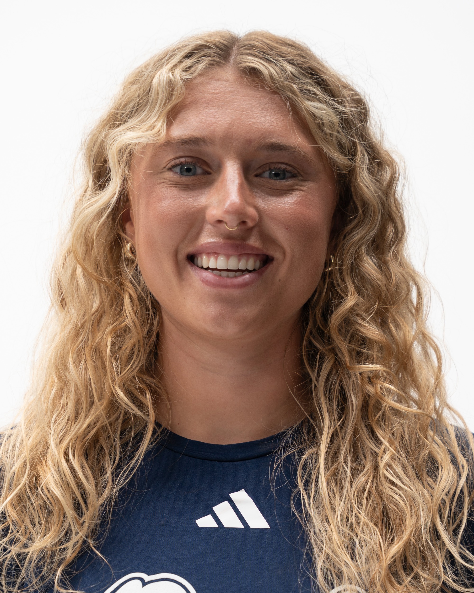 Emme Bullis Headshot