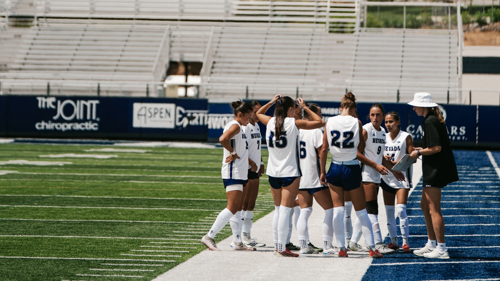 Team Huddle vs UC Merced