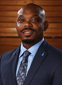 Bernie Coaxum Headshot 2018-19