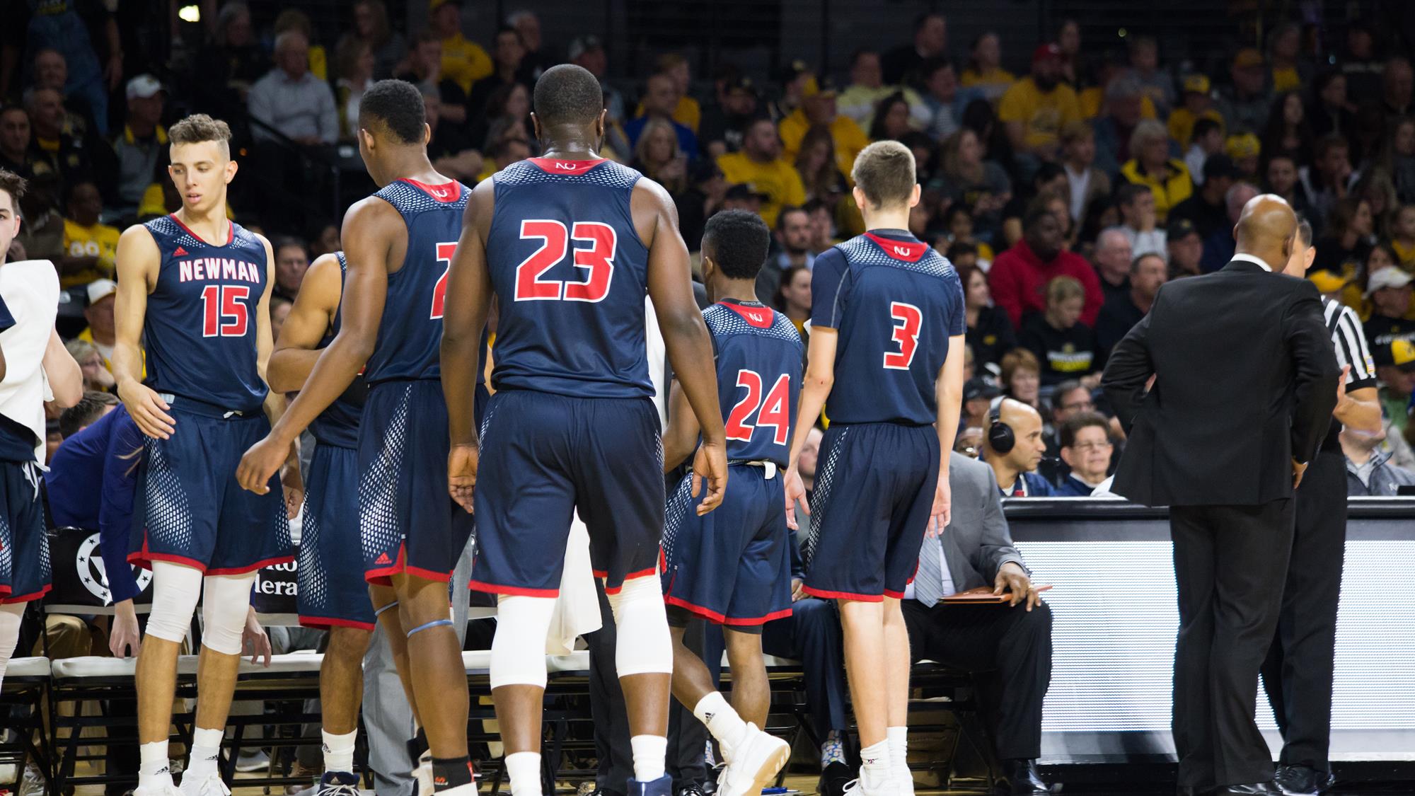 Caroline unter Oben sands basketball destruktiv Den Mülleimer ausleeren