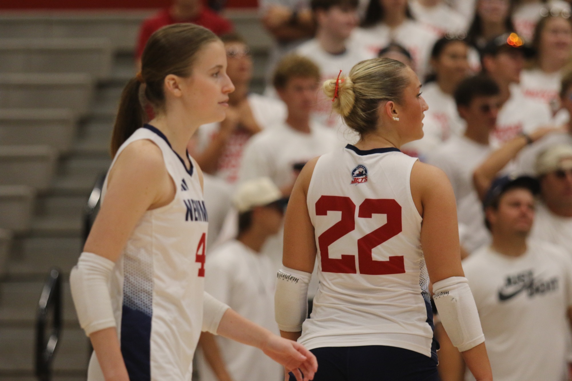 Volleyball is concentrating 