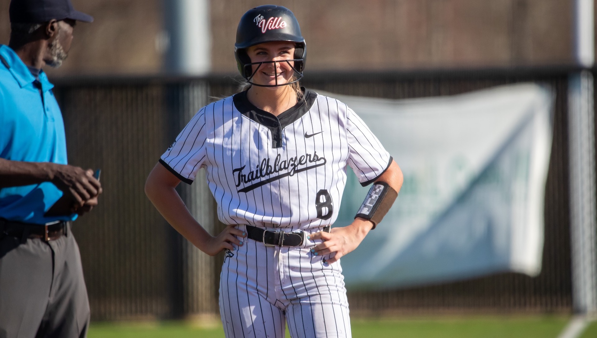 Ari Day vs. leesMcRae