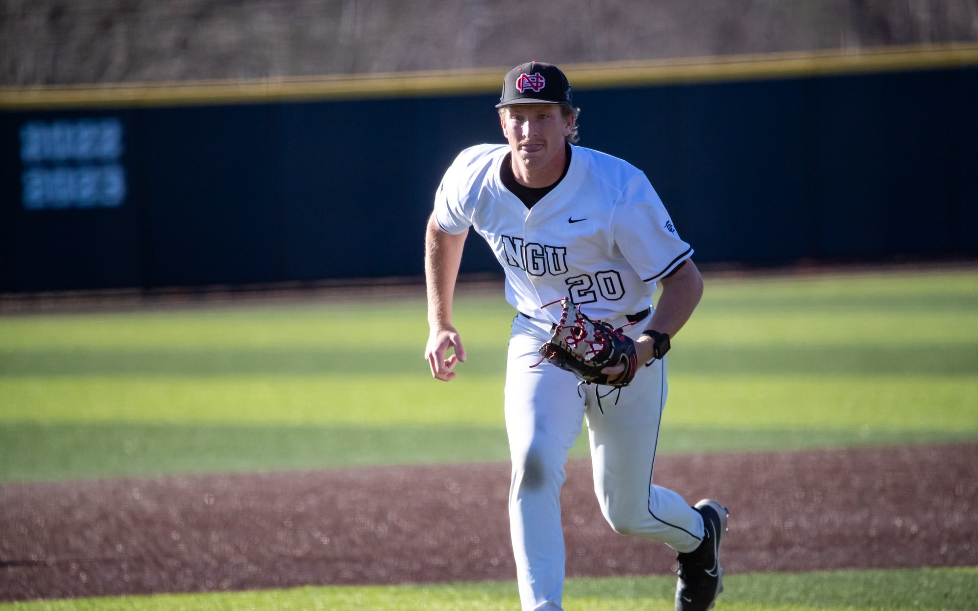 Land McGaha vs Lander