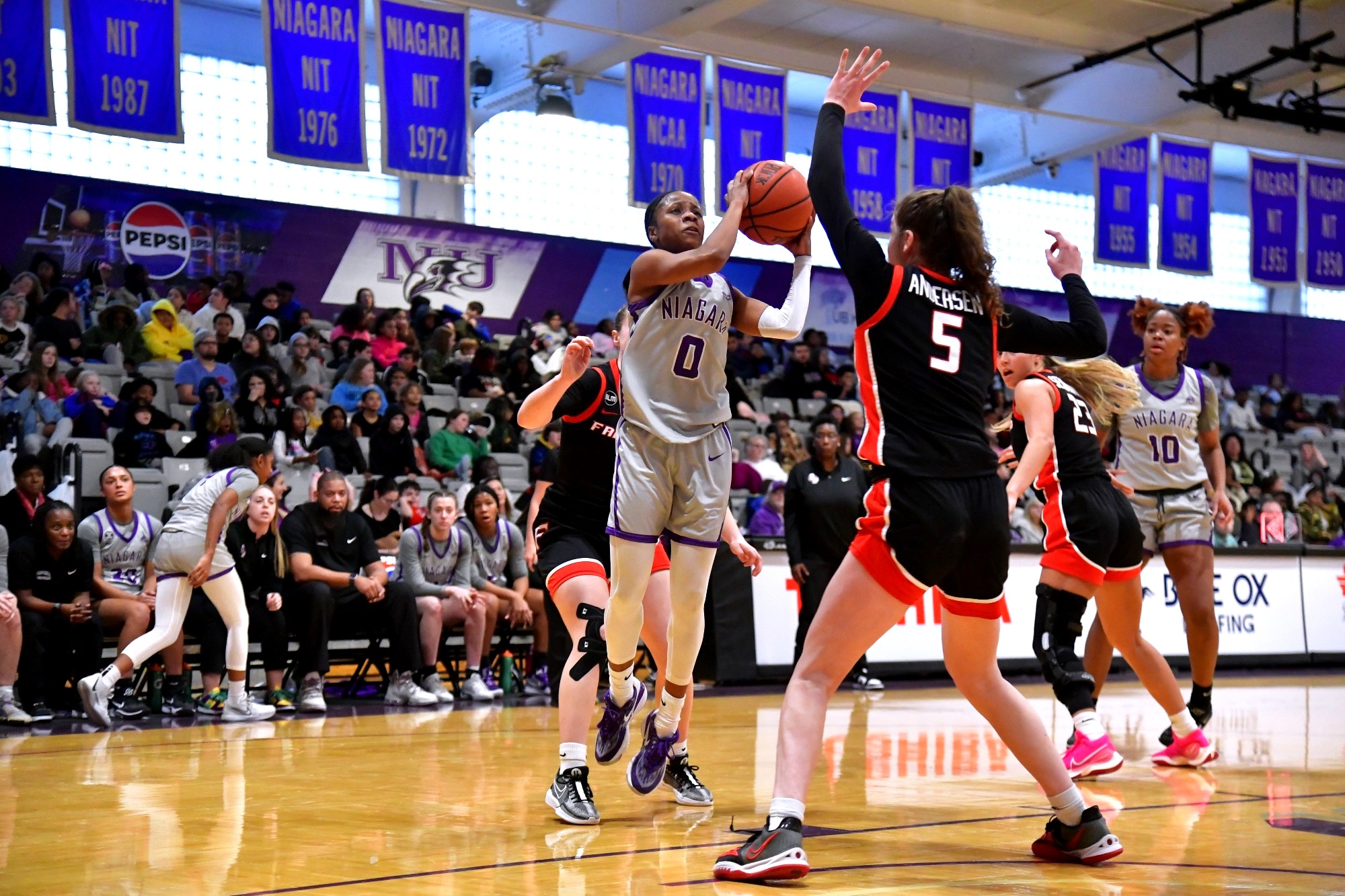 Hartley Scores Career High 24 As Pierce Notches 100th Win As Niagara