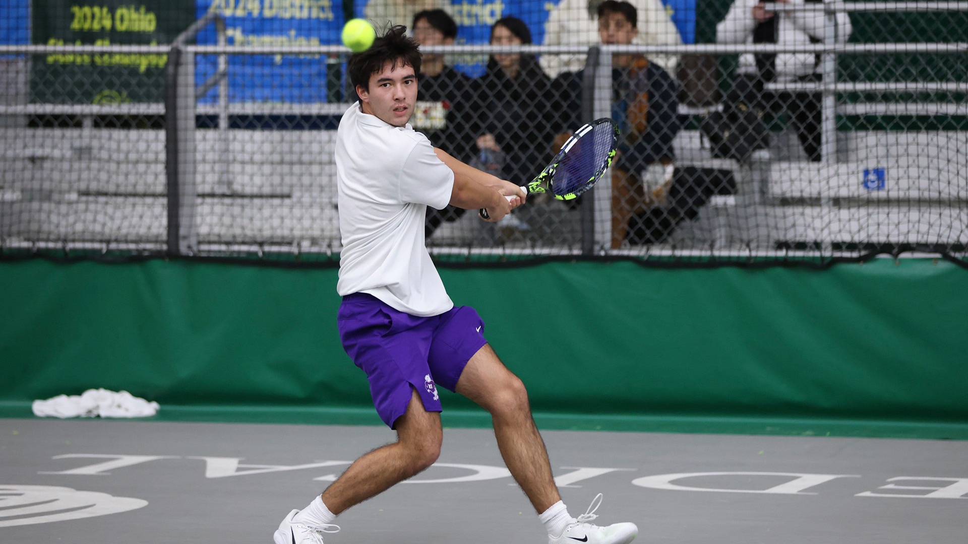 Logan Wong Hits the Ball Against Cleveland State 2026