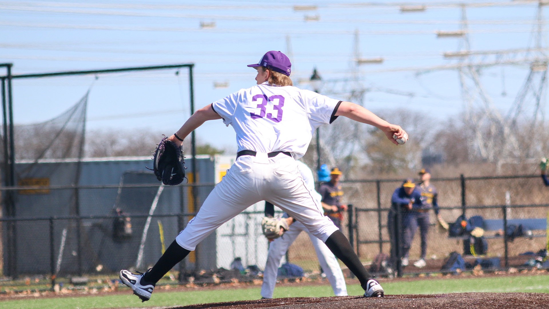 Luke Glenn Throws 2025