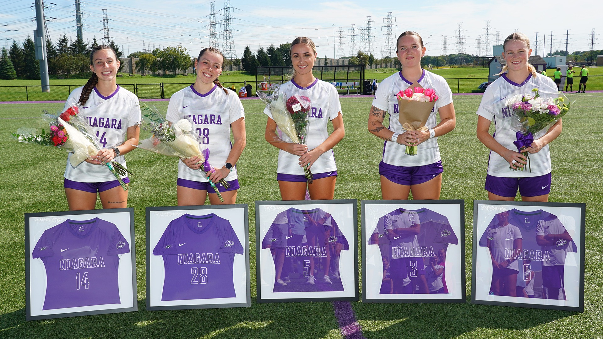 Niagara women's soccer seniors 9/12/26