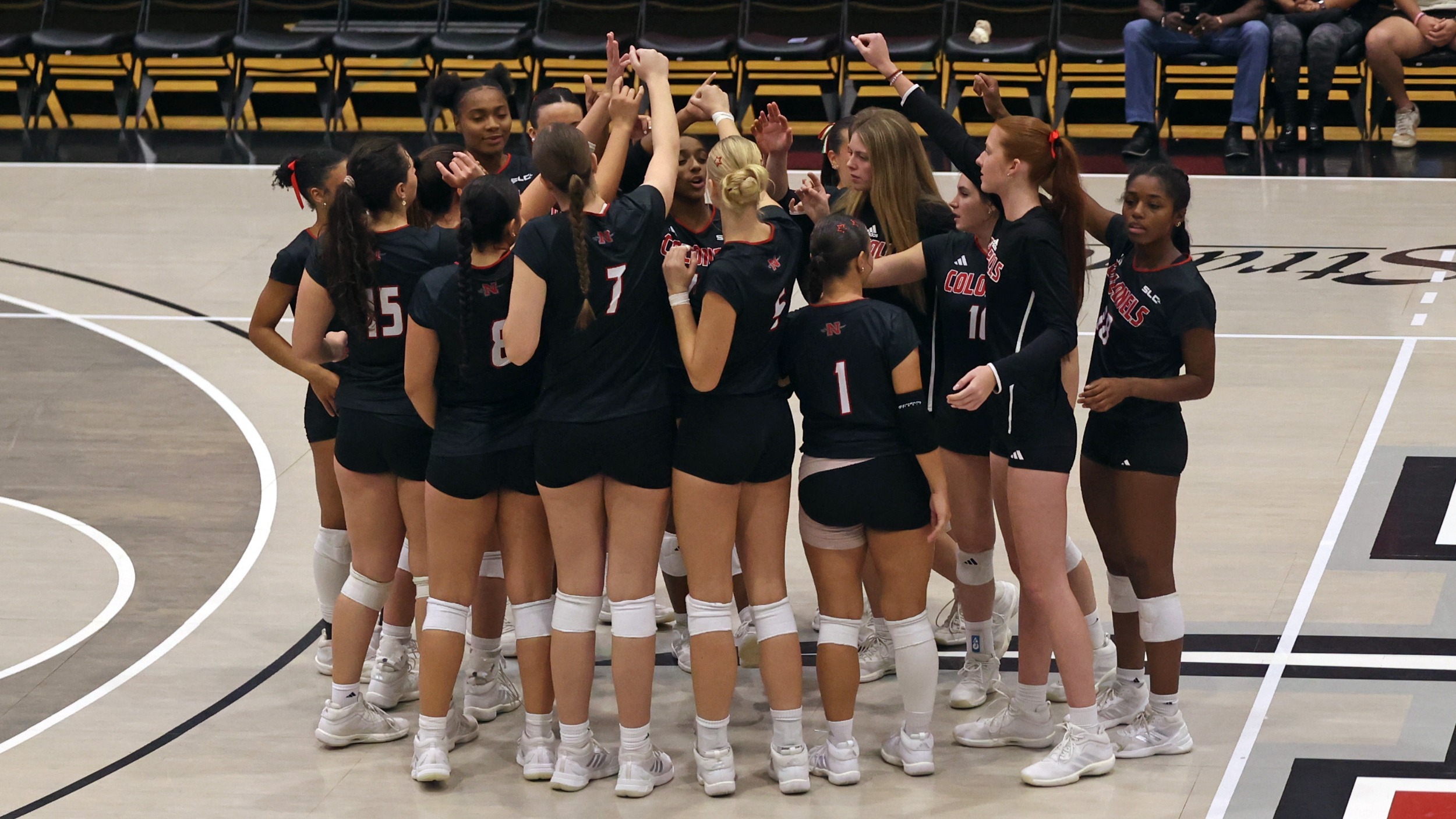 Nicholls VB pregame Team huddle 