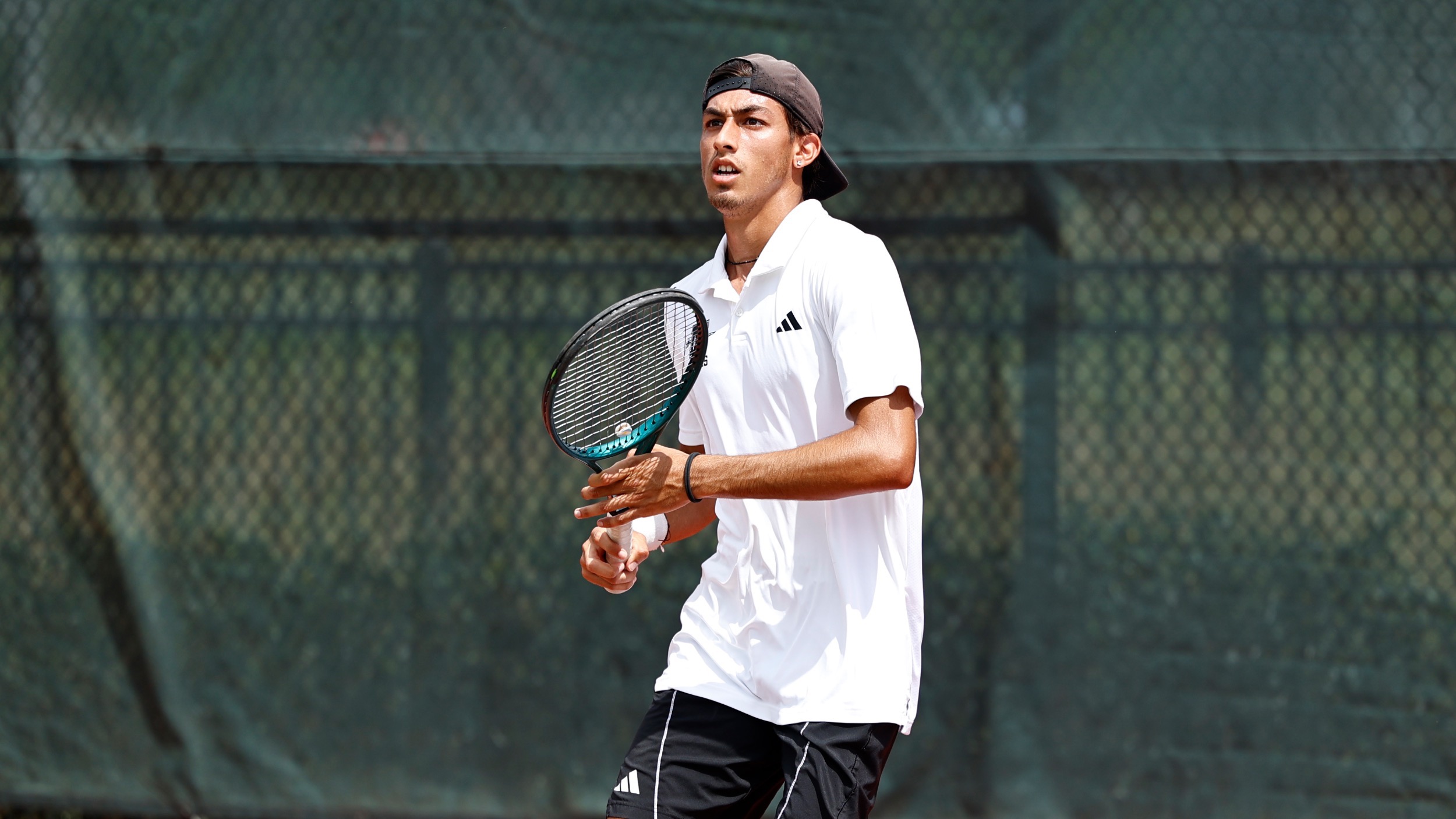 Felipe Spagnuolo waits for a serve