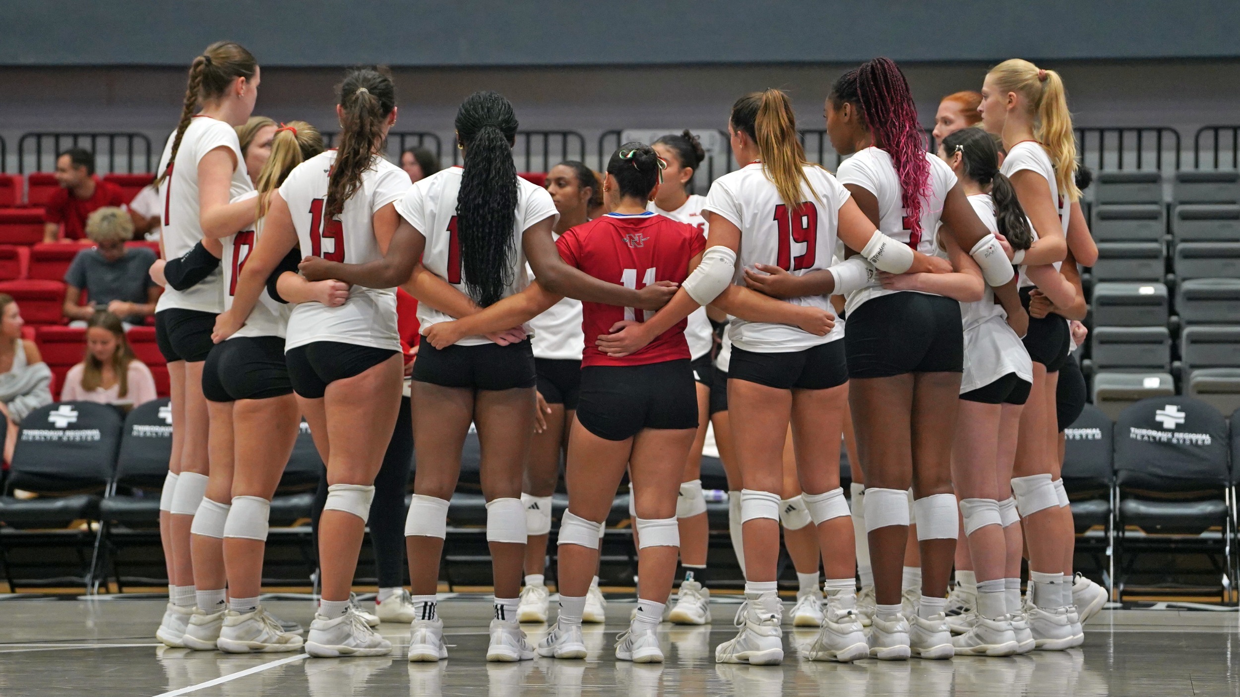 Nicholls vb team huddle 