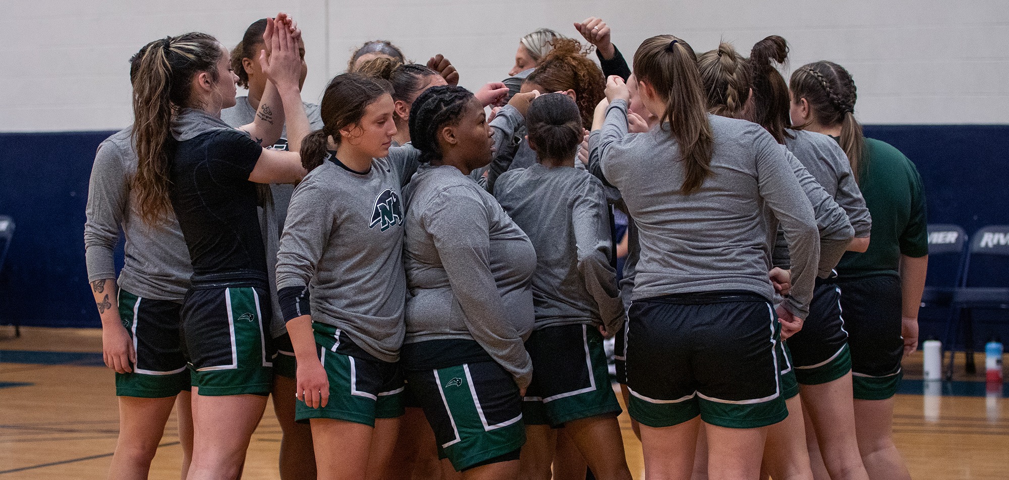Women's Basketball Falls in Overtime Thriller Against Blue Nichols