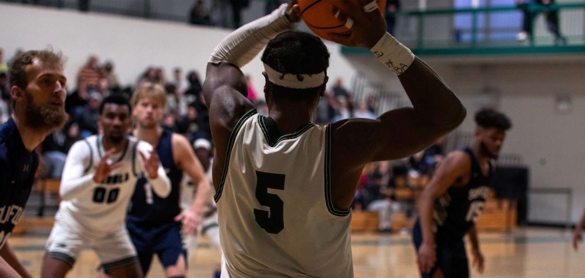Men's Basketball Takes Down Wentworth, 8270, for 11th Consecutive Win