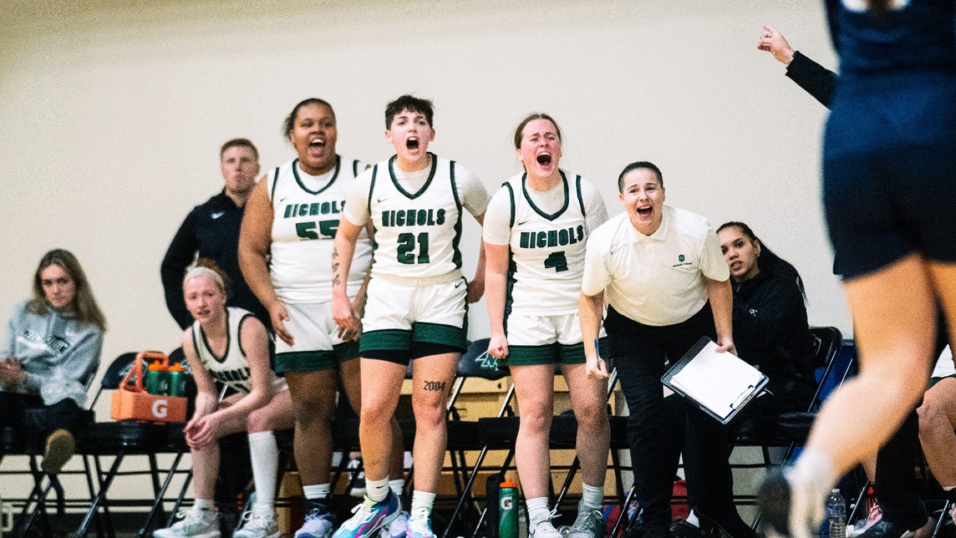 Women's Basketball Shoots Past Gordon, 10283 Nichols College Athletics