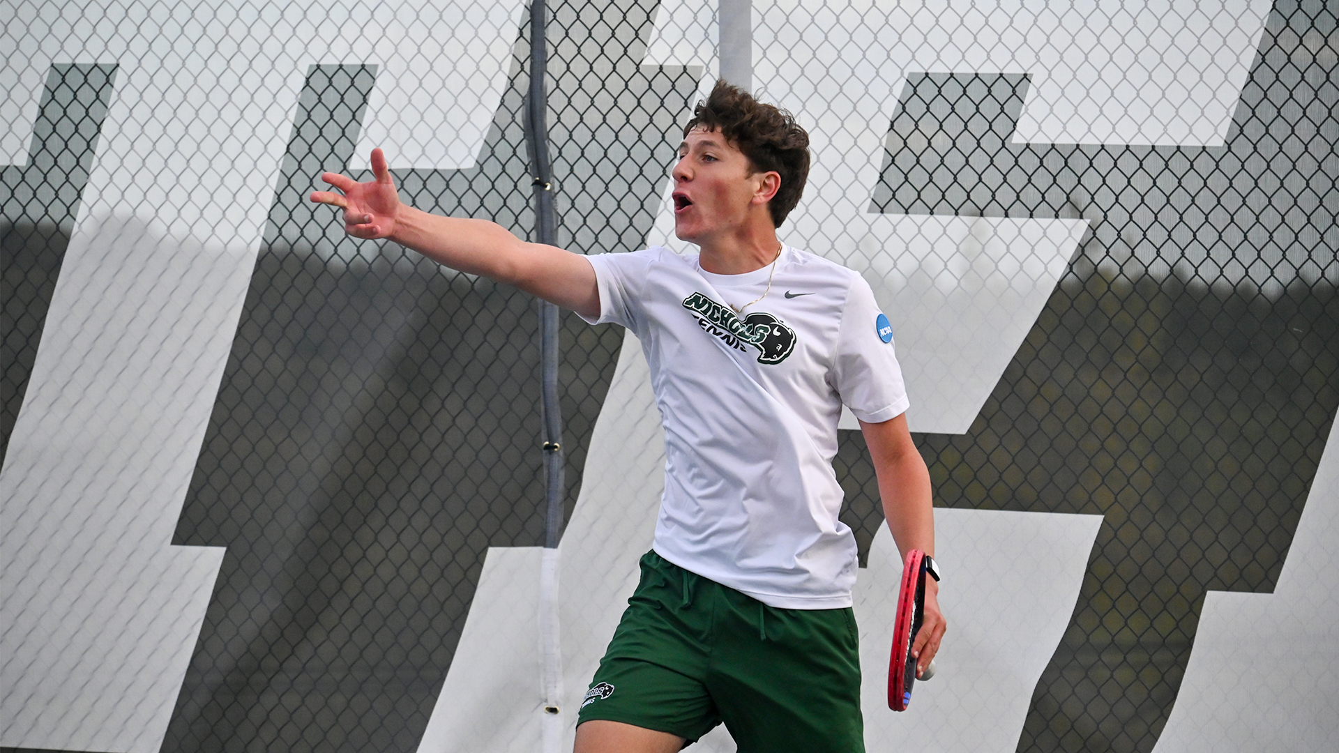 Albrikes_Endicott_Semi