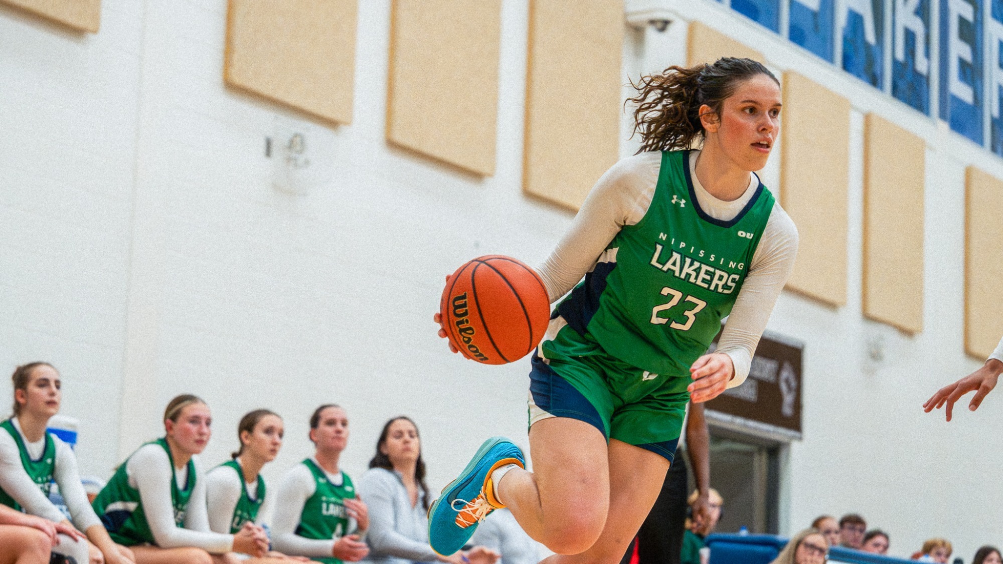 Ella Bannister drive the lane for WBB