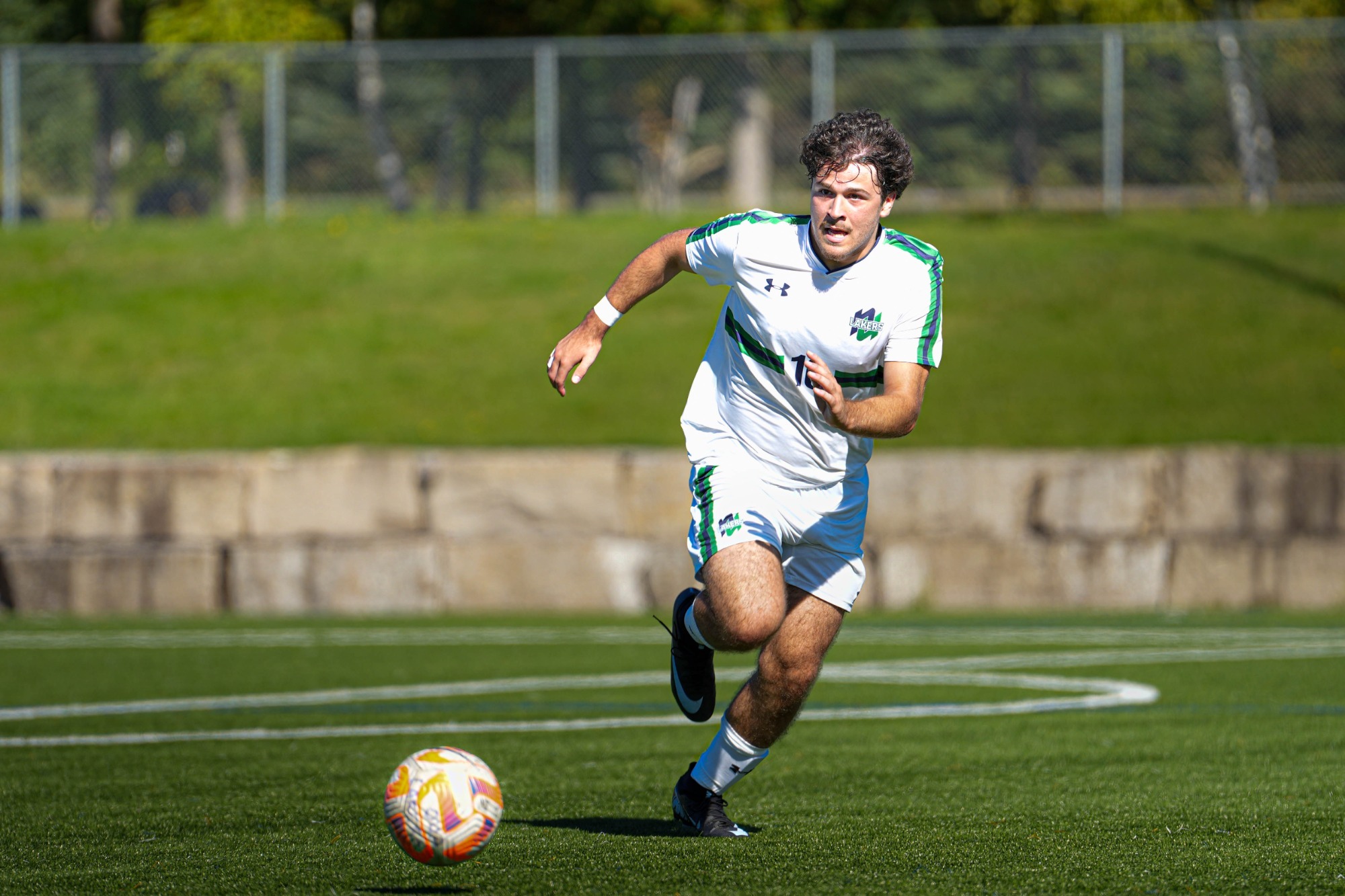 MSOC: Alagna with the ball