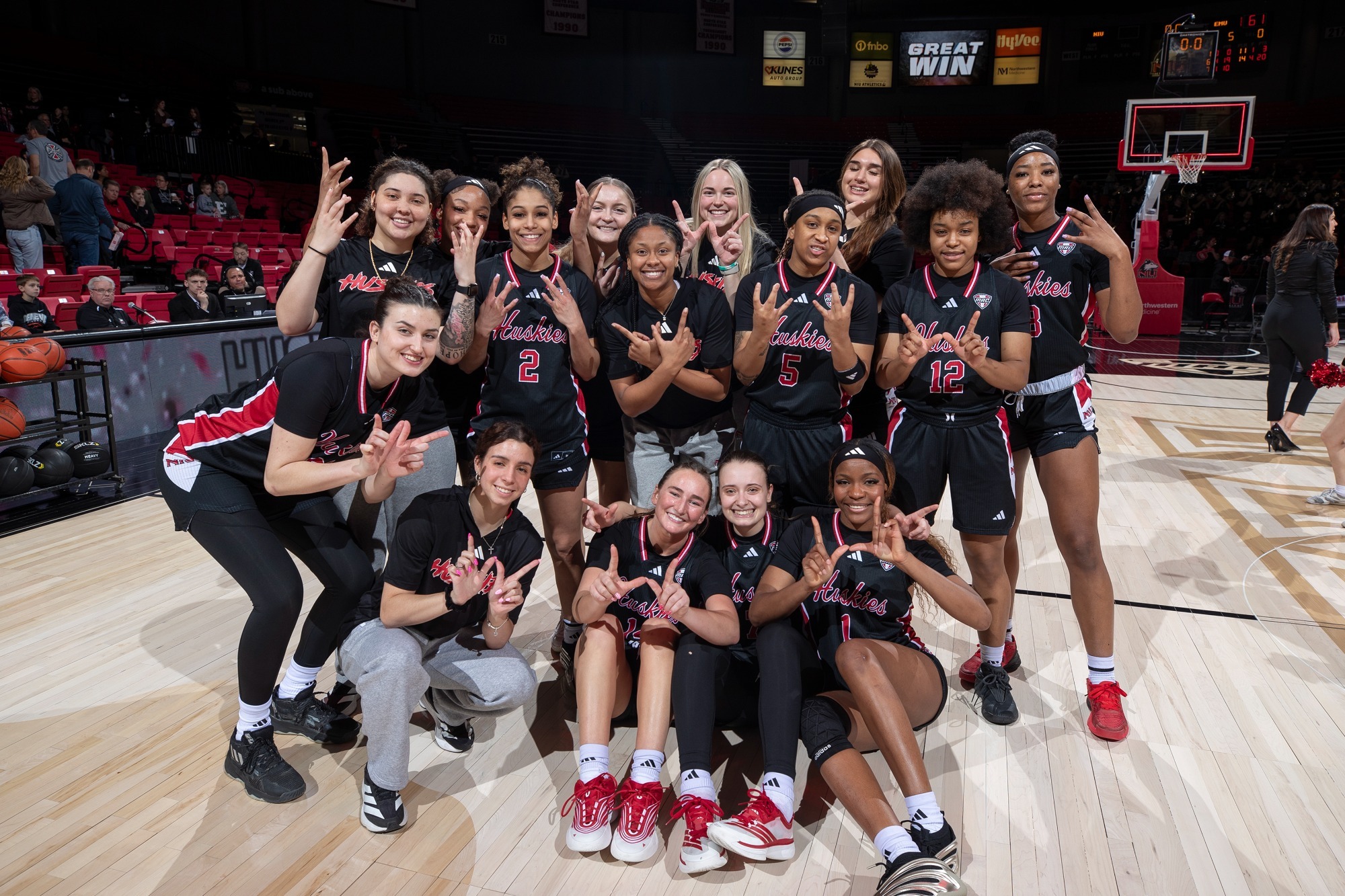 WBB - Huskies Beat EMU 2-28